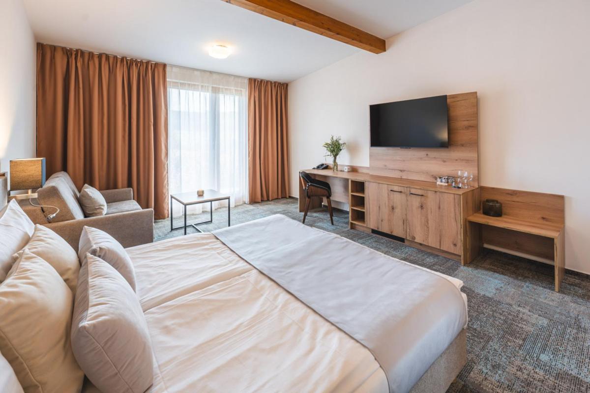 Superior Double Room - Photo 4