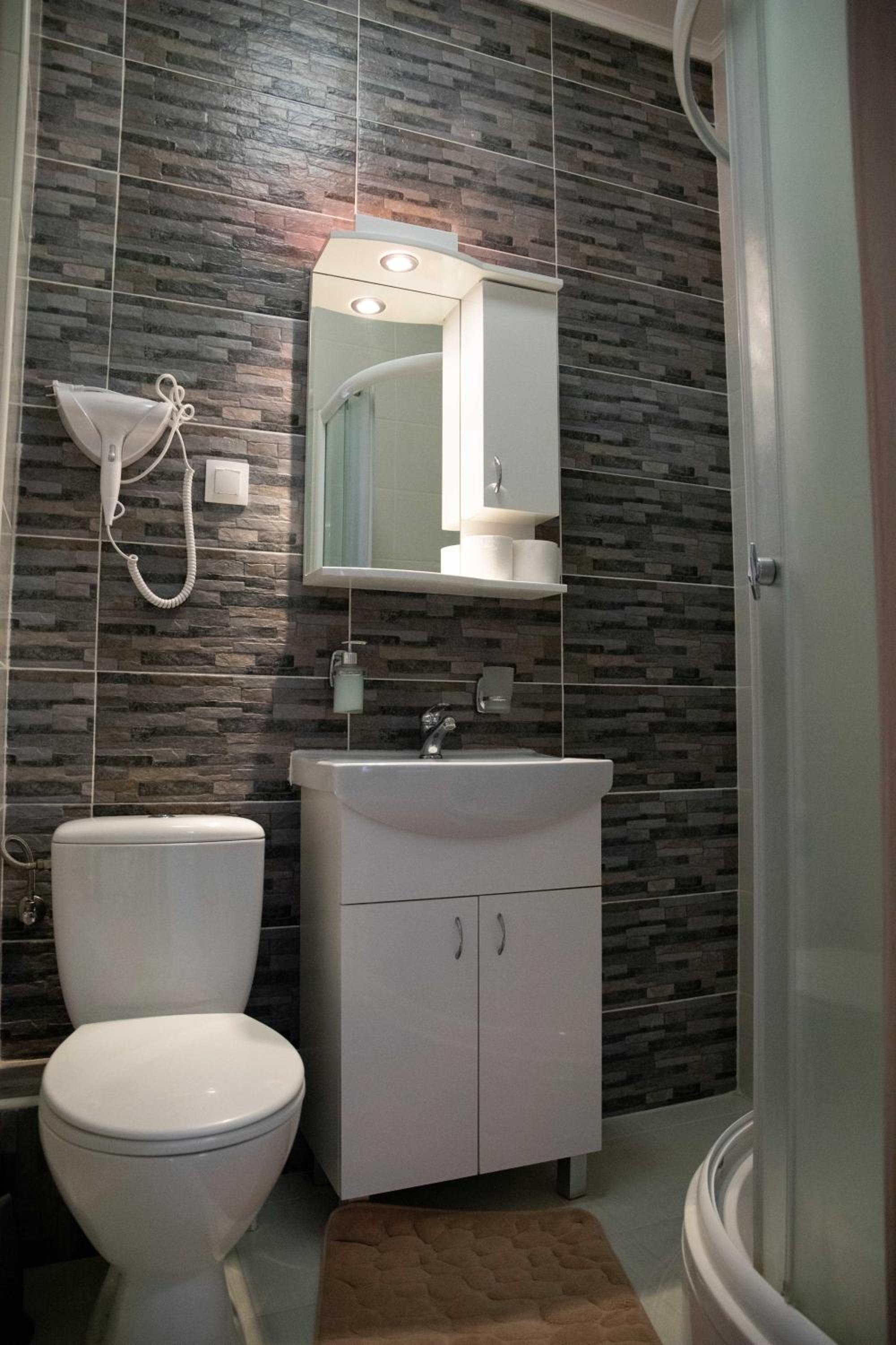Single Room photo 3