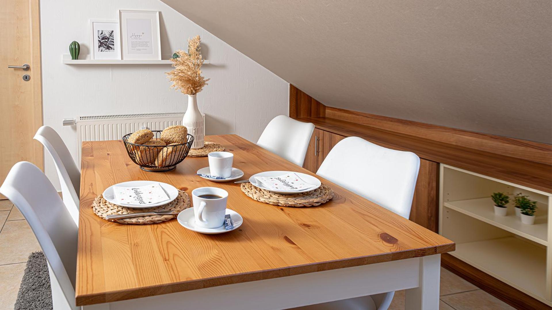 One-Bedroom Apartment - Photo 2