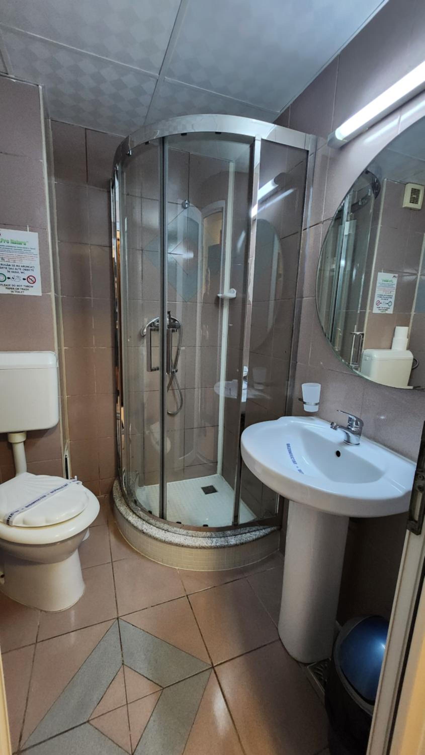Double or Twin Room - Photo 2