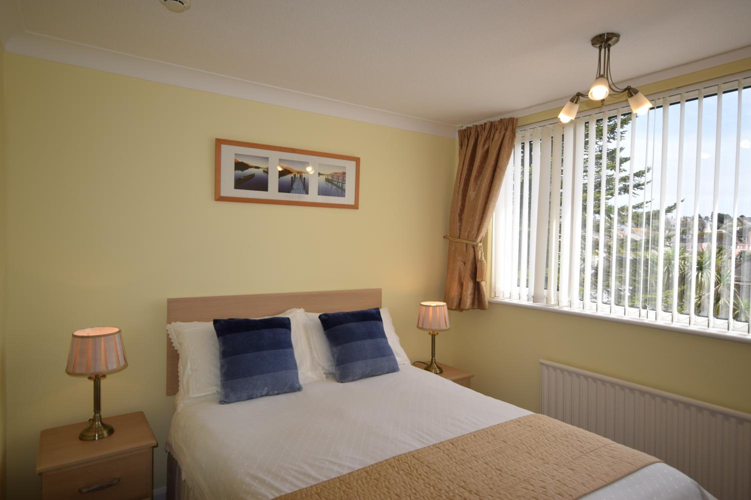 Double Room with Private Bathroom (not en suite)