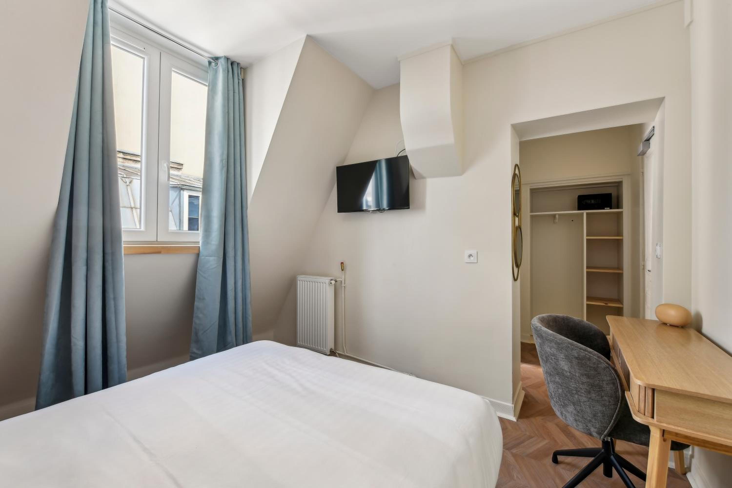 Small Double Room photo 2