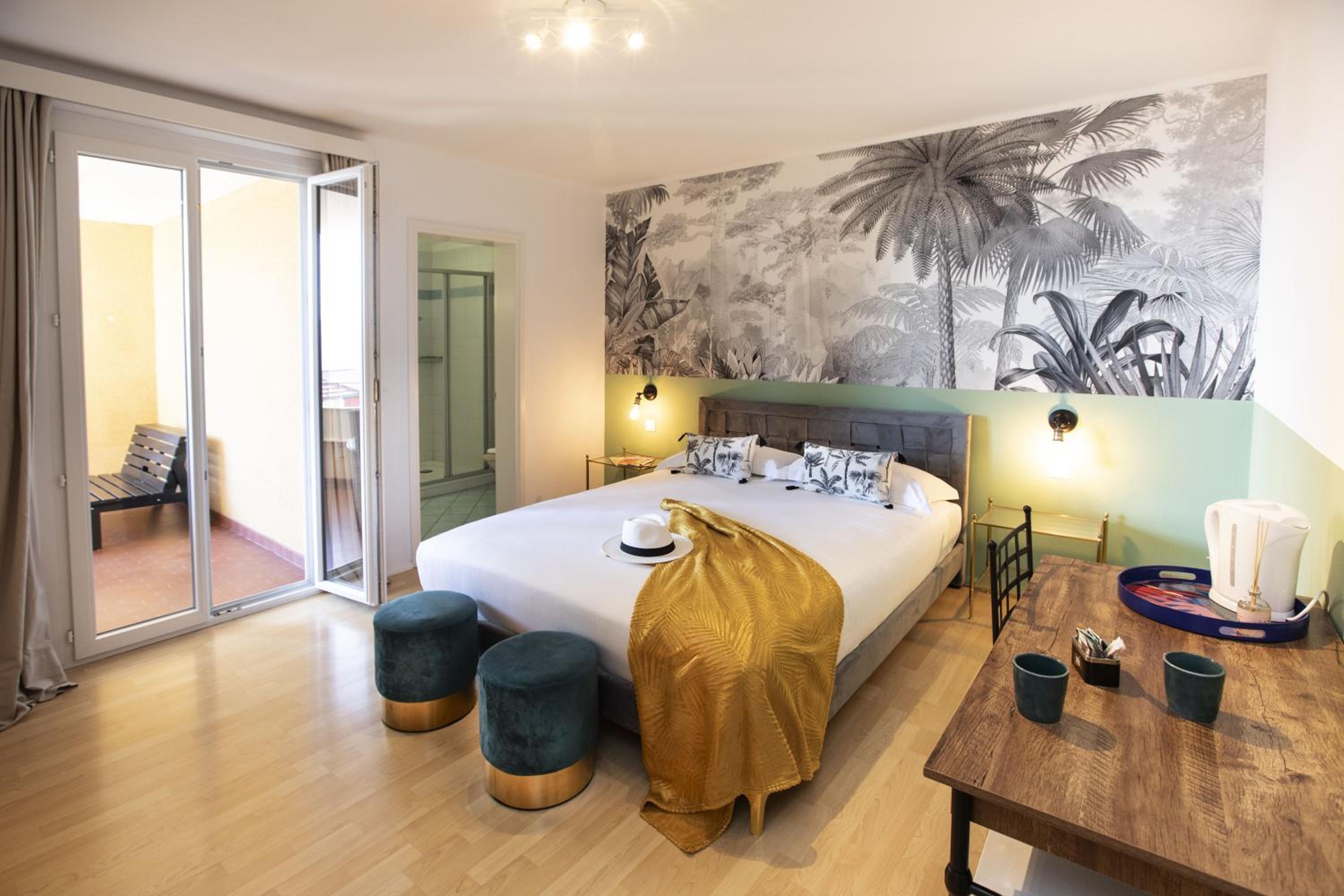 Comfort Double Room with Lake View and Balcony - Photo 4