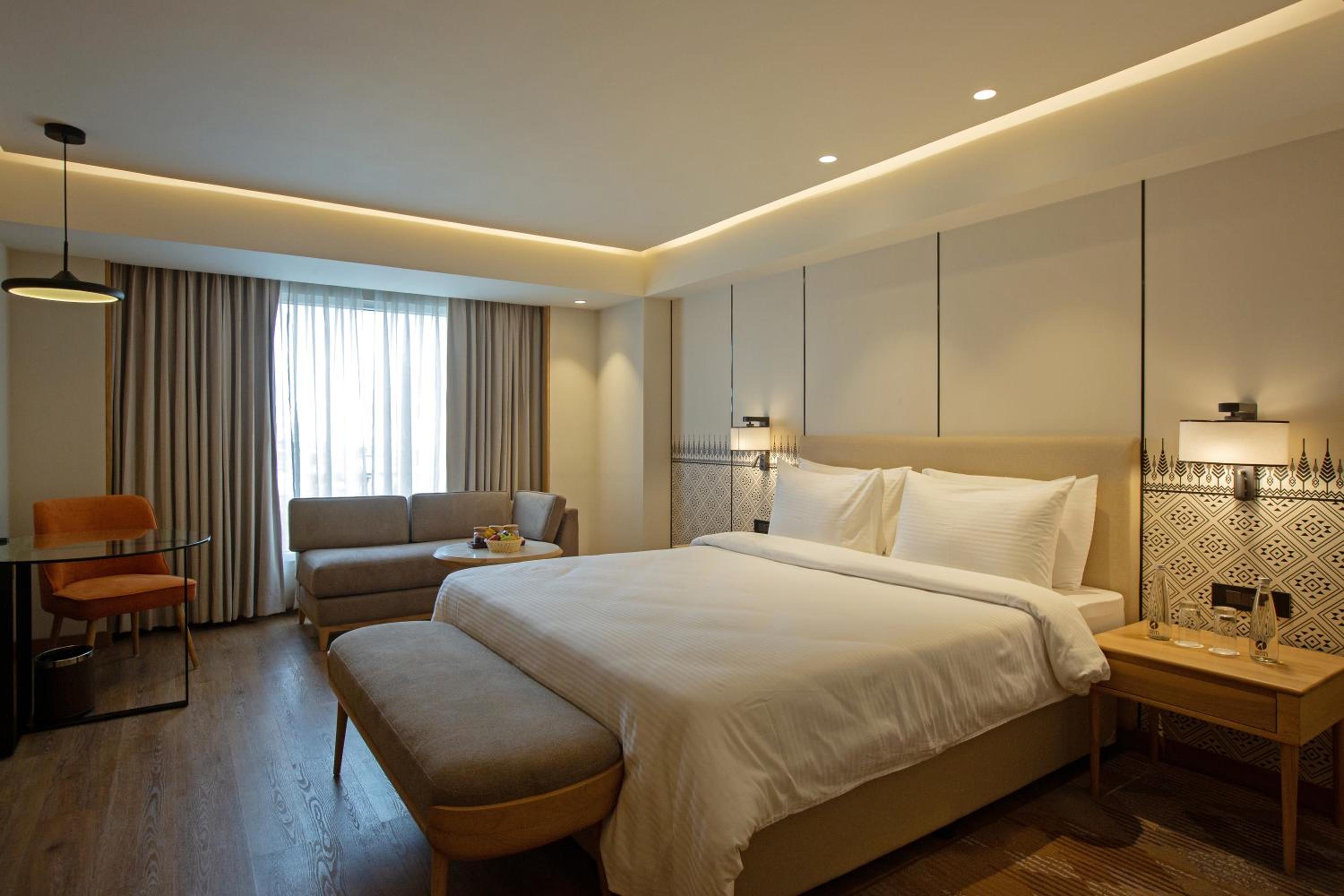Superior Double or Twin Room with City View Superior Double or Twin Room with City View