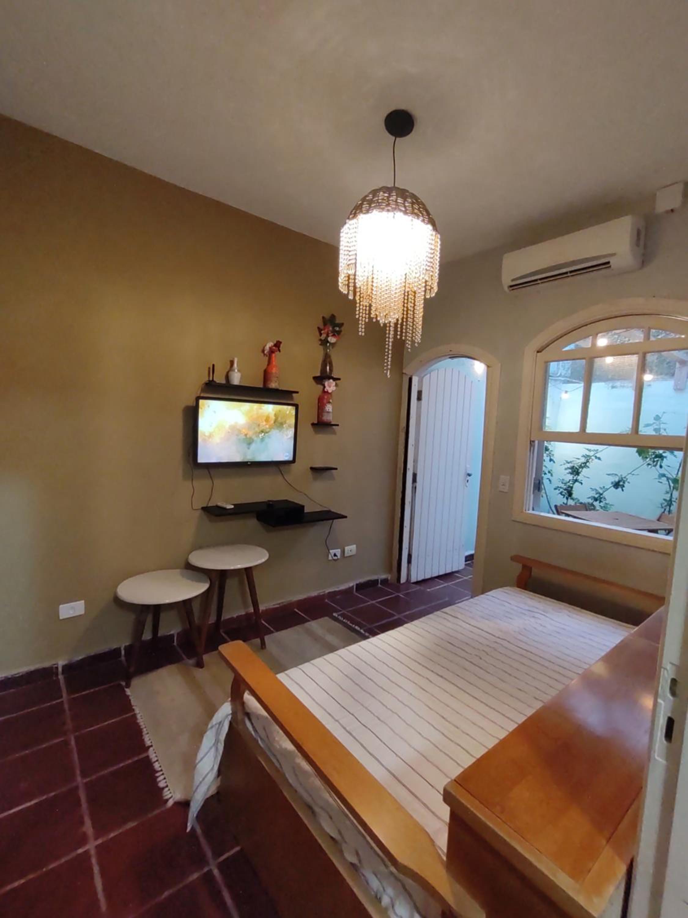 One-Bedroom House photo 1