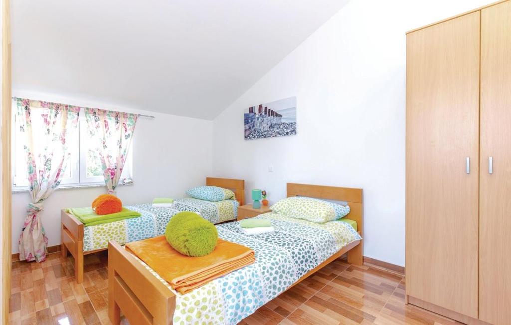 Villa photo 2