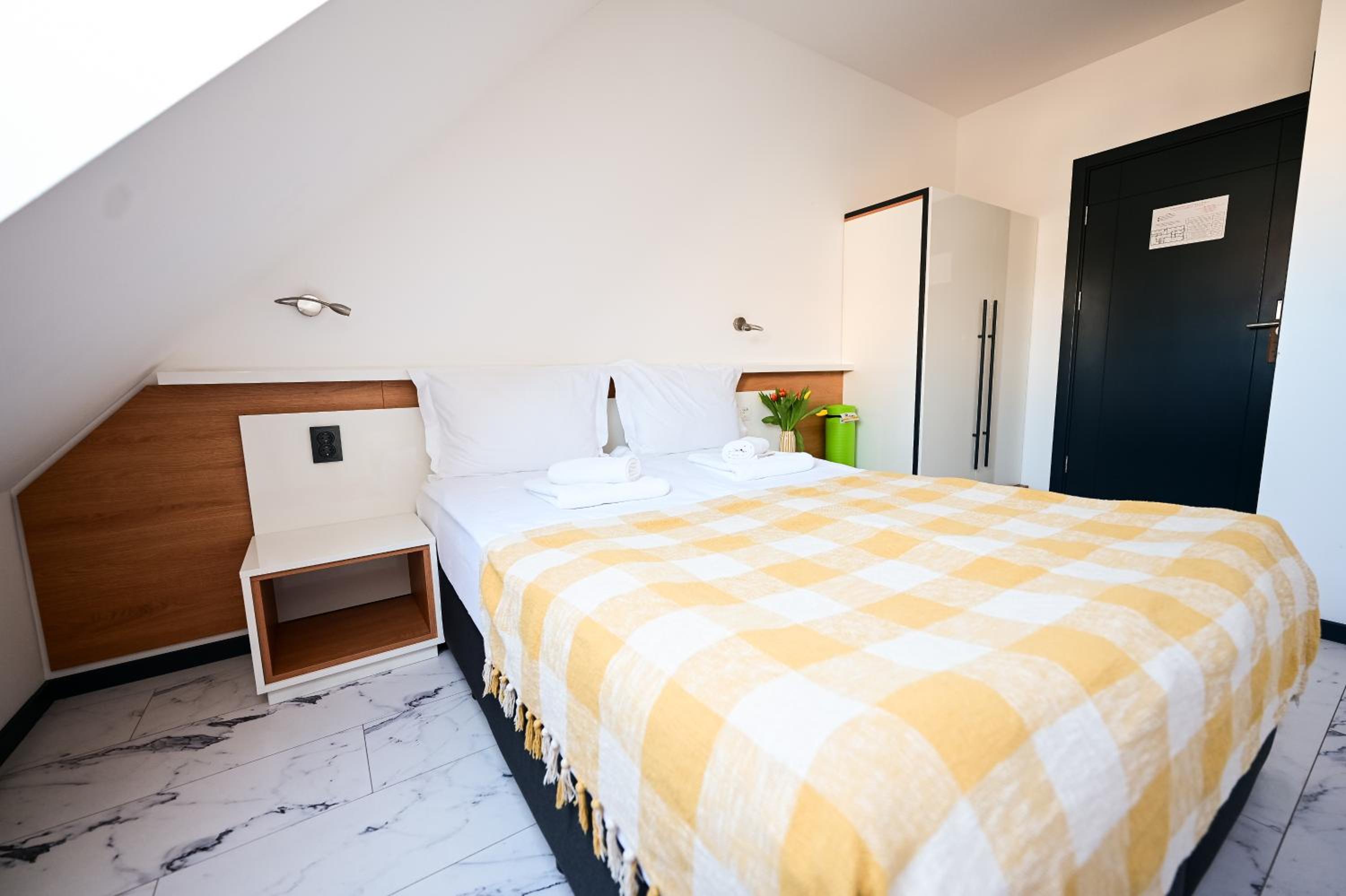 Apartment - Photo 1