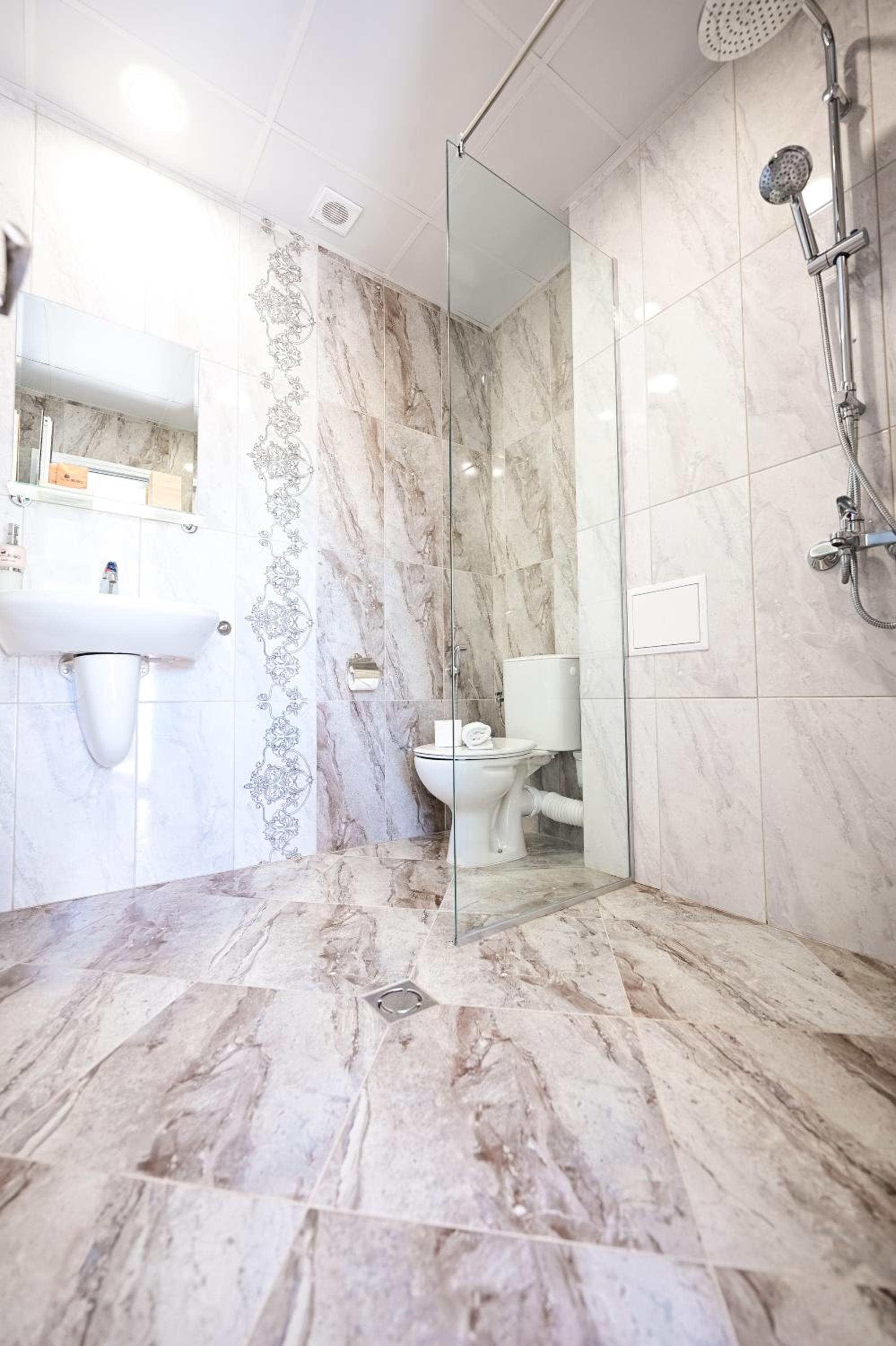Standard Queen Room - Photo 2