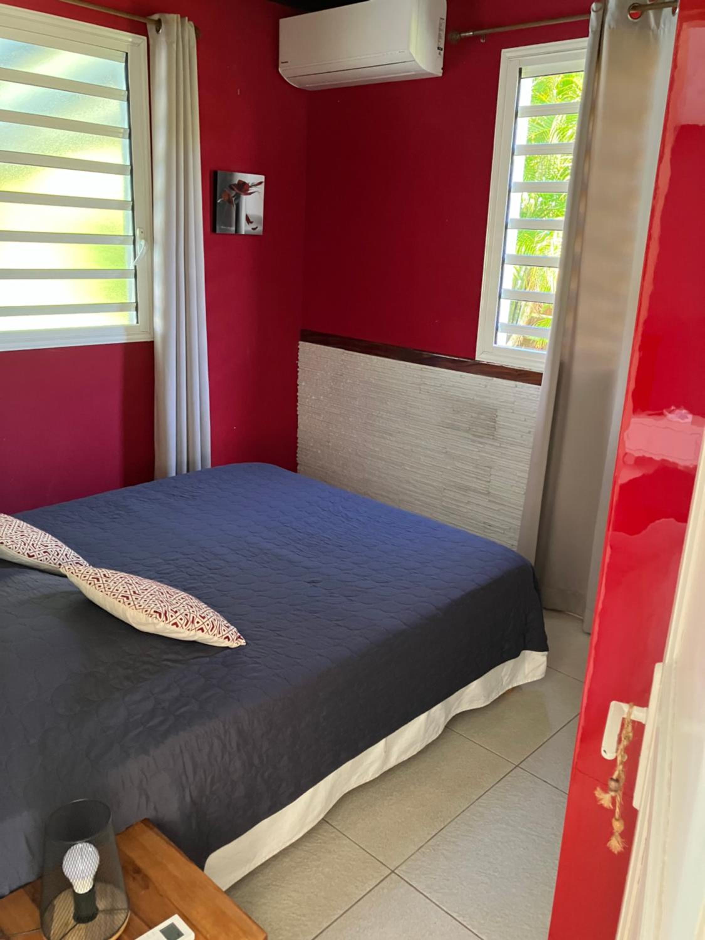 Three-Bedroom House photo 1