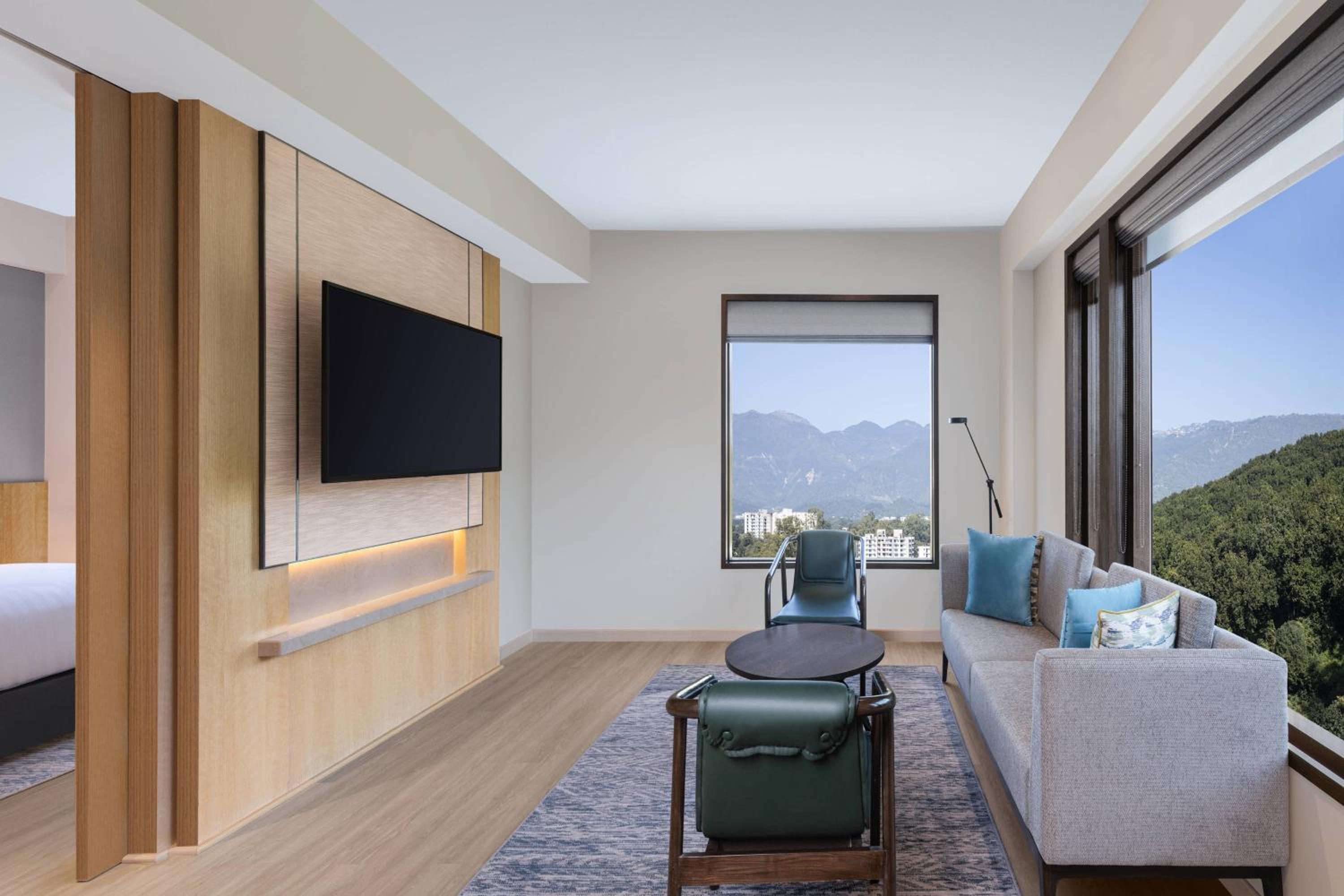 Executive, 1 Bedroom Suite, 1 King - Photo 3