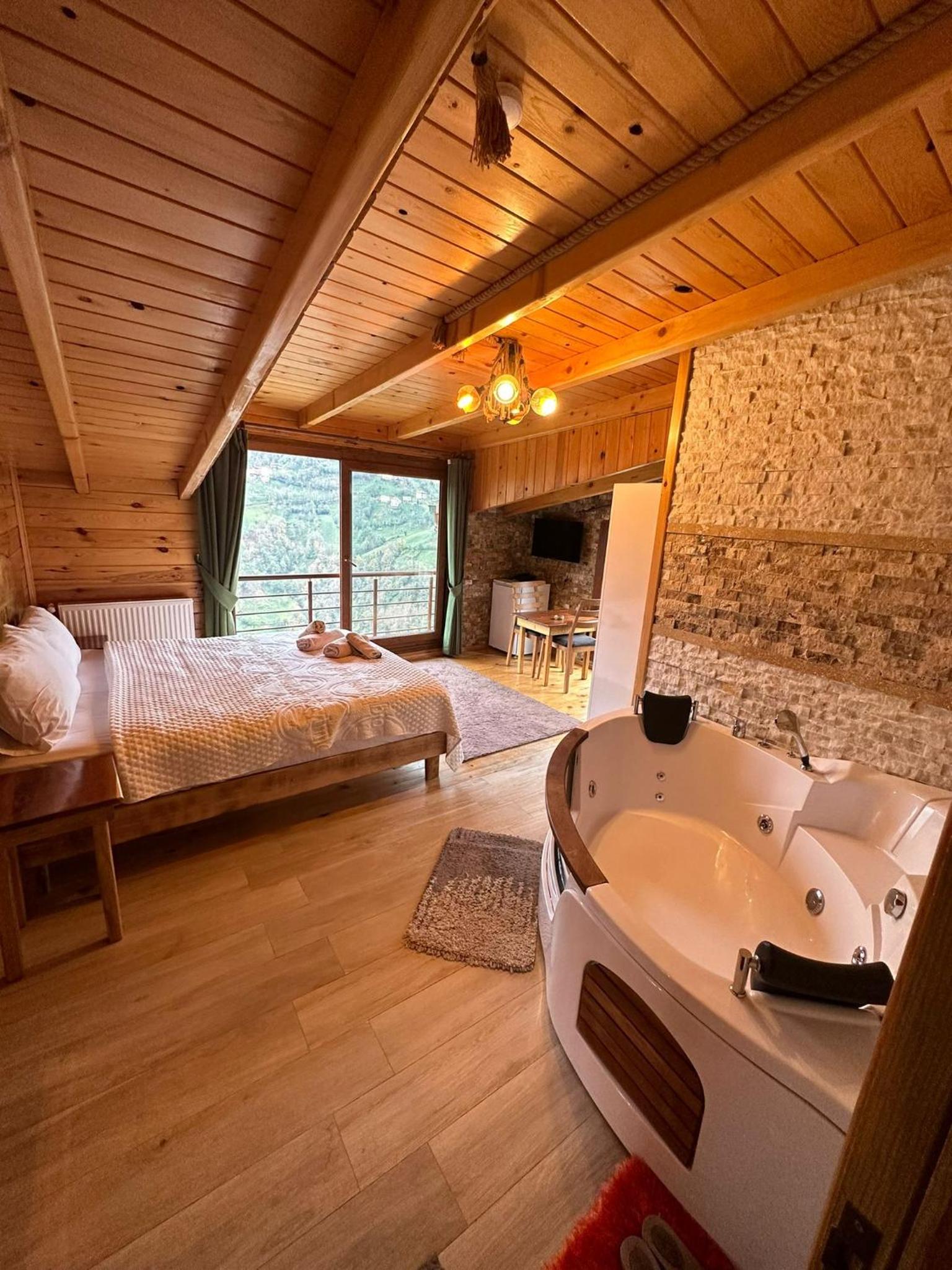 King Room with Mountain View