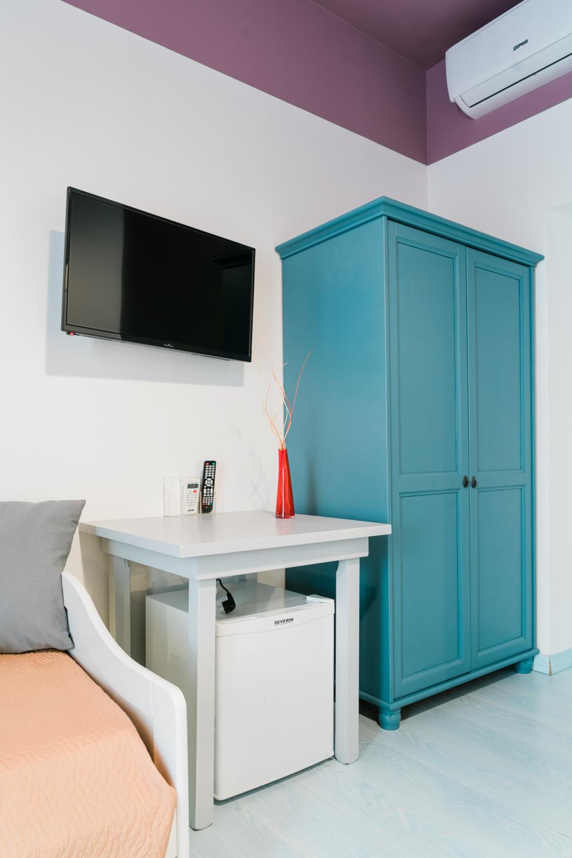 Basic Triple Room photo 2