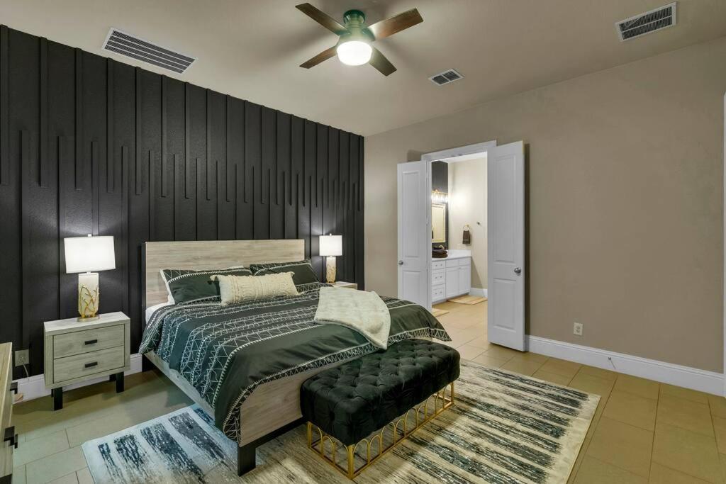 Three-Bedroom Villa photo 2