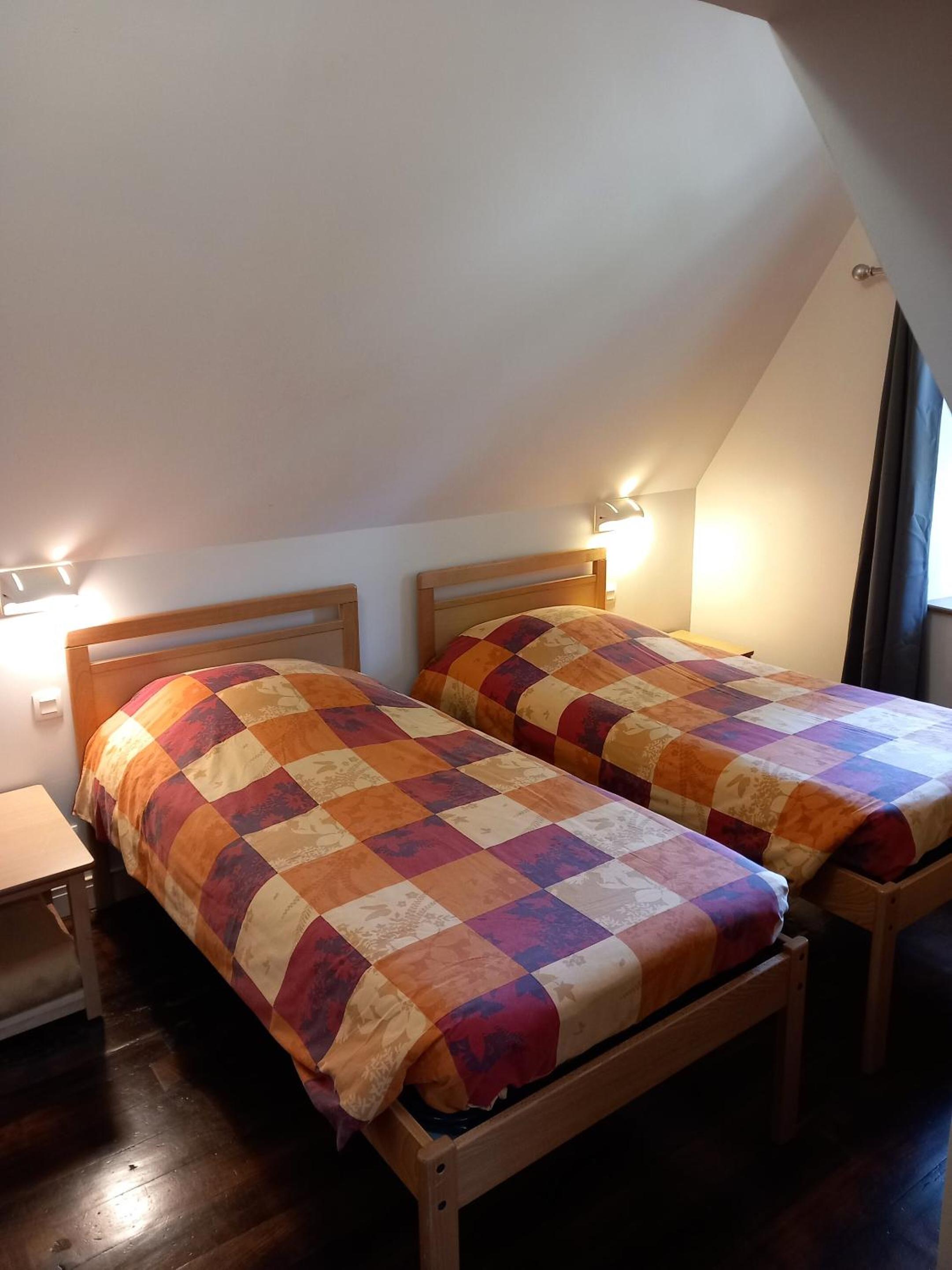 Small Twin Room photo 3