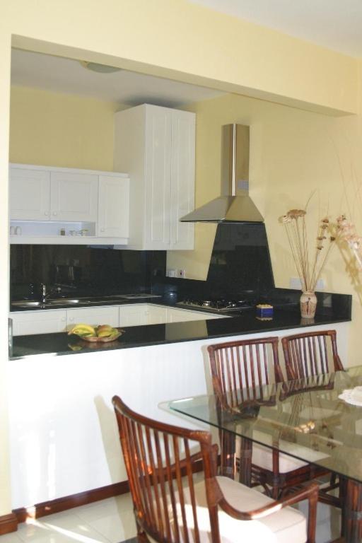 Apartment with Terrace photo 2