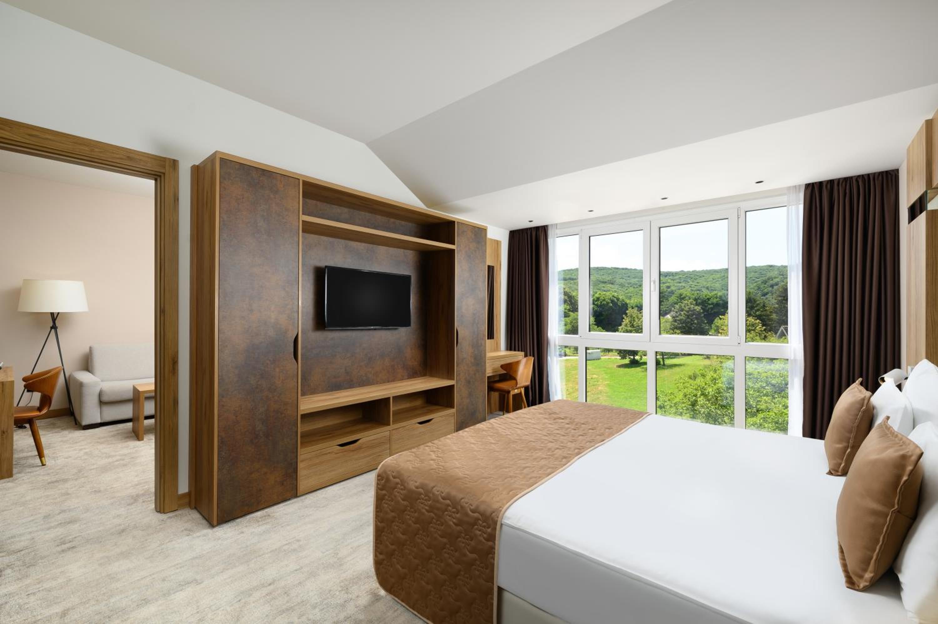 Superior Suite with One King Bed and Balcony - Photo 5