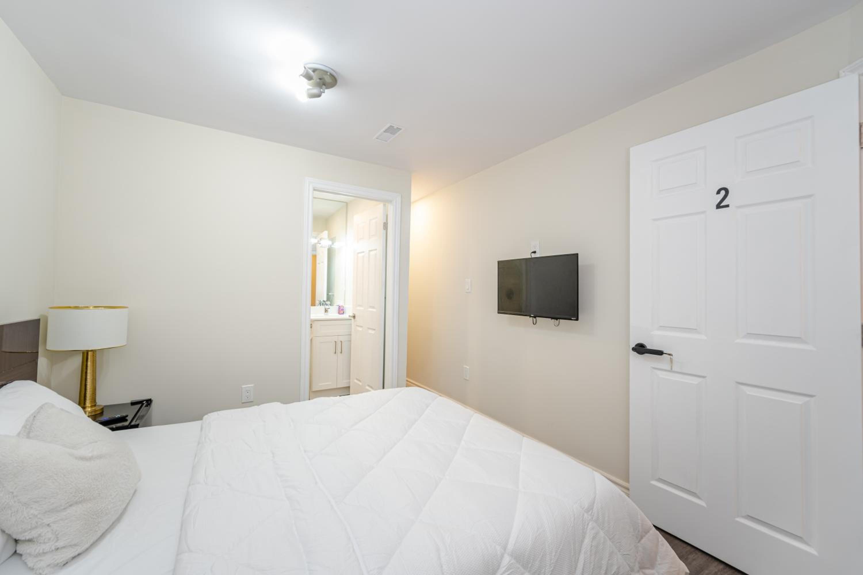 Deluxe Double Room with Shower
