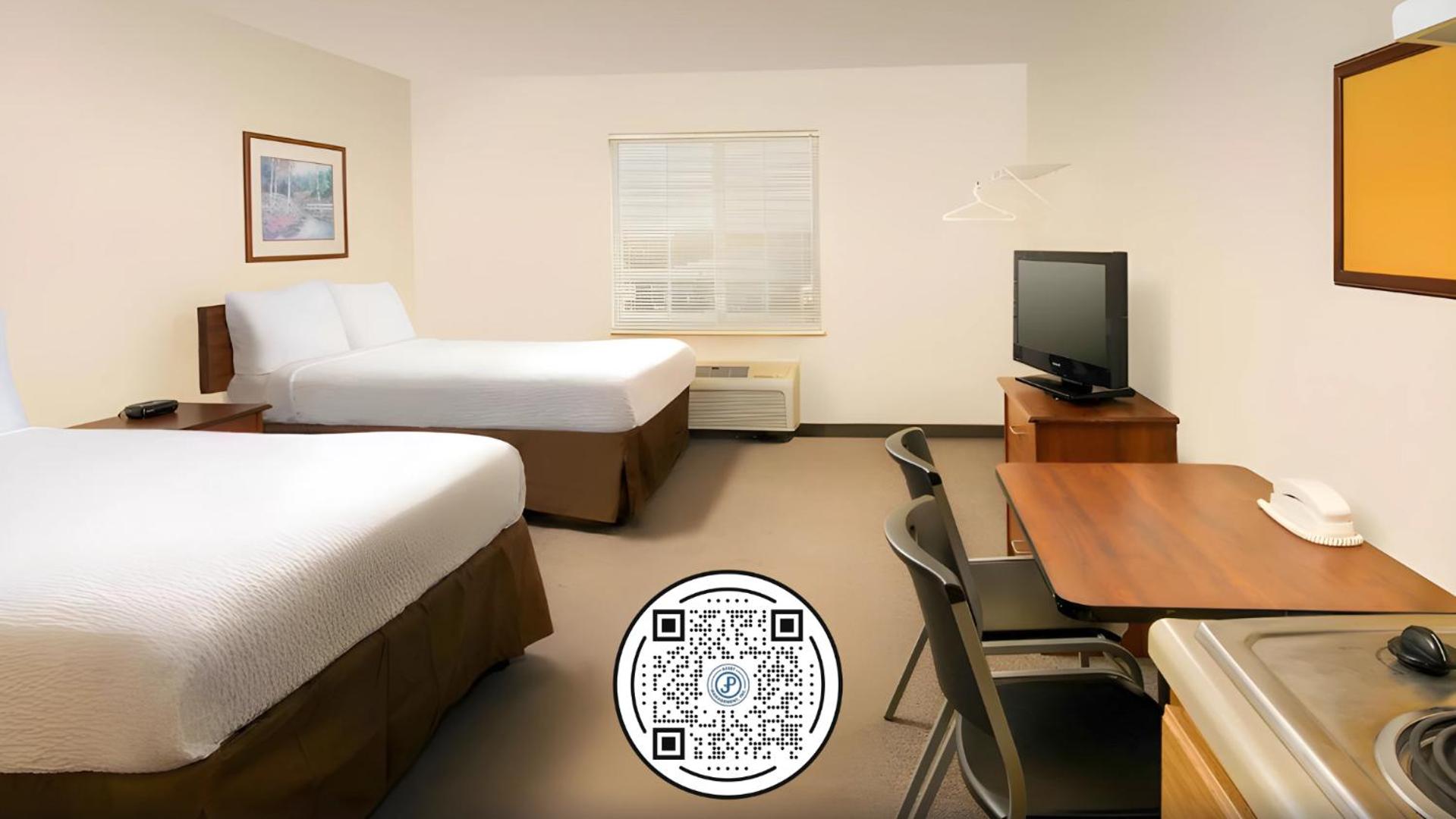 Standard Double Room with Two Double Beds - Smoking photo 1
