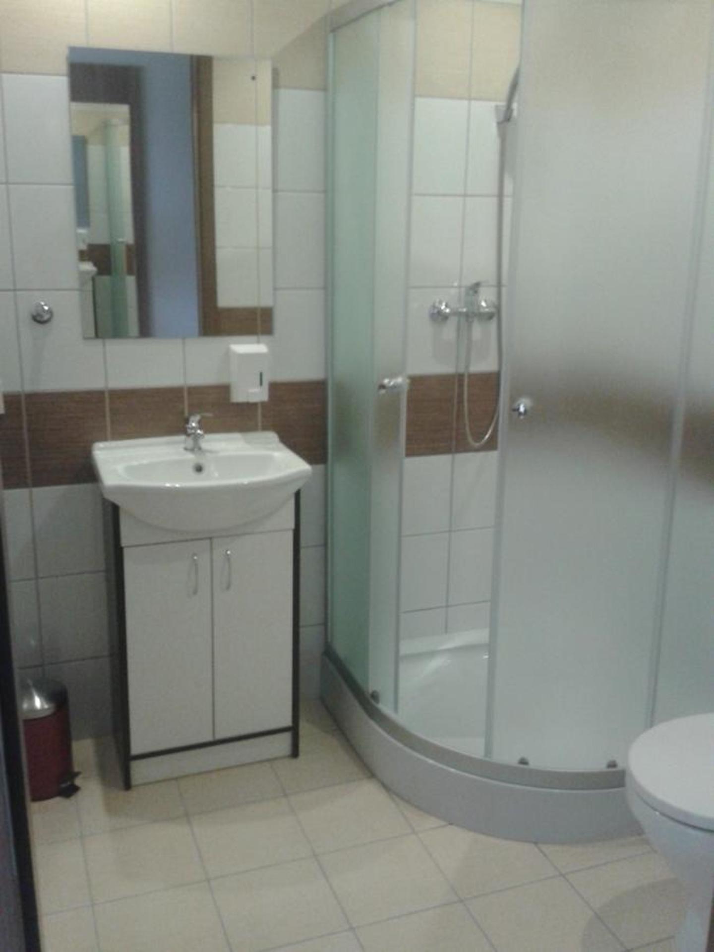 Twin Room - Photo 2