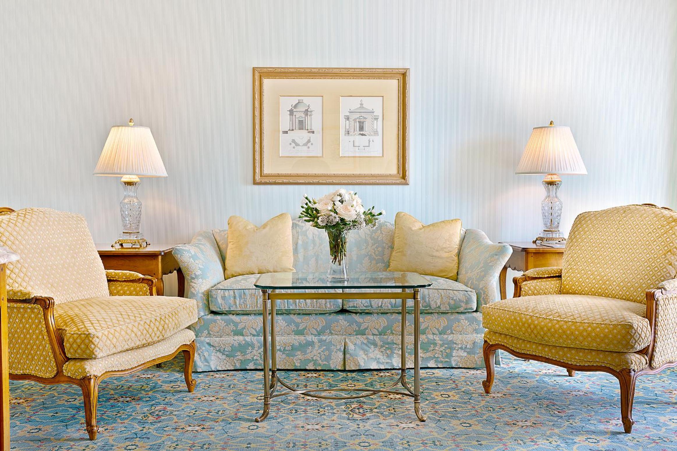 Executive Suite with Two Queen Beds and Kitchen (Non Smoking) photo 3