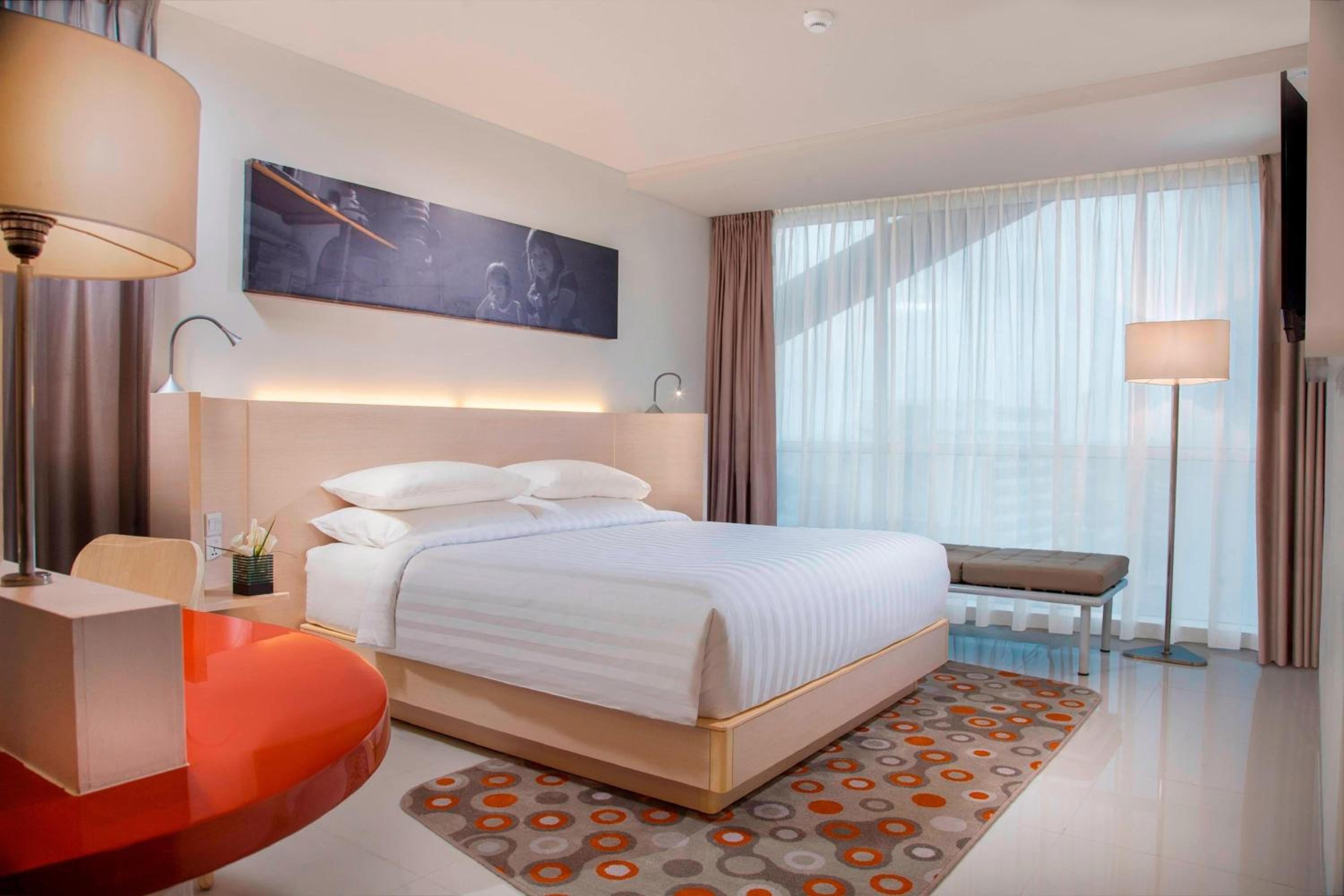 Deluxe King Room photo 2