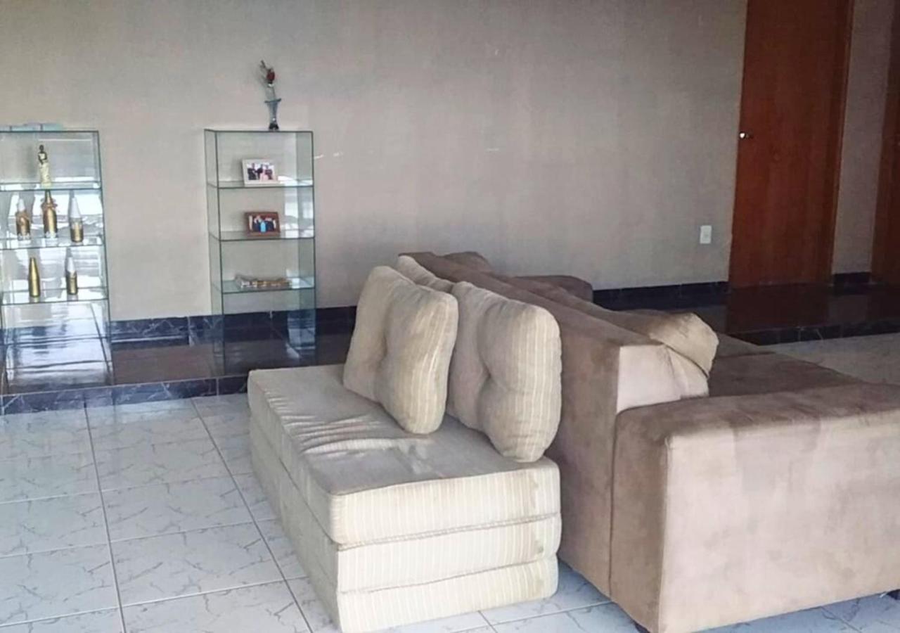 Seven-Bedroom House photo 3