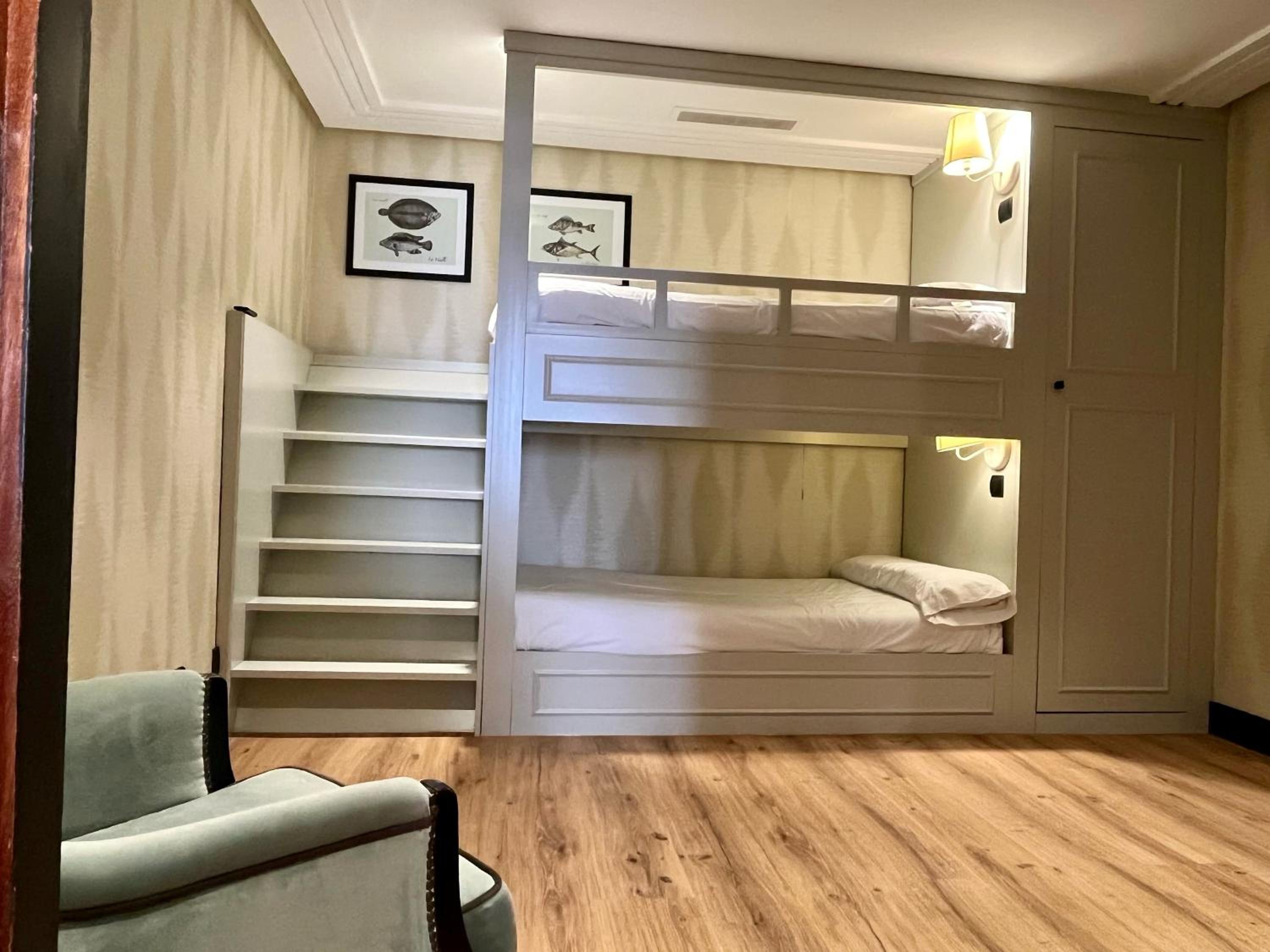 Habitación Familiar (2 Adultos + 2 Niños)