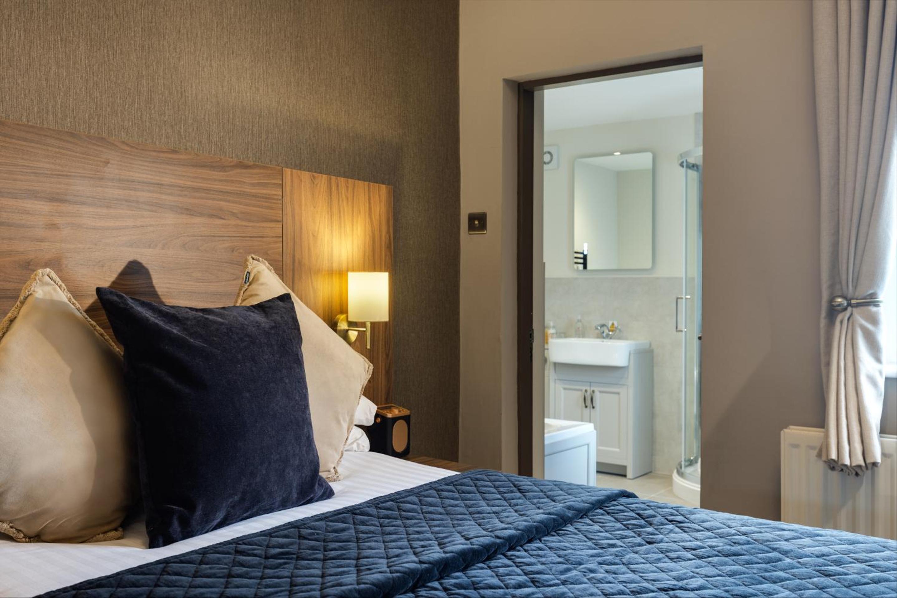 Standard Double Room - Photo 4