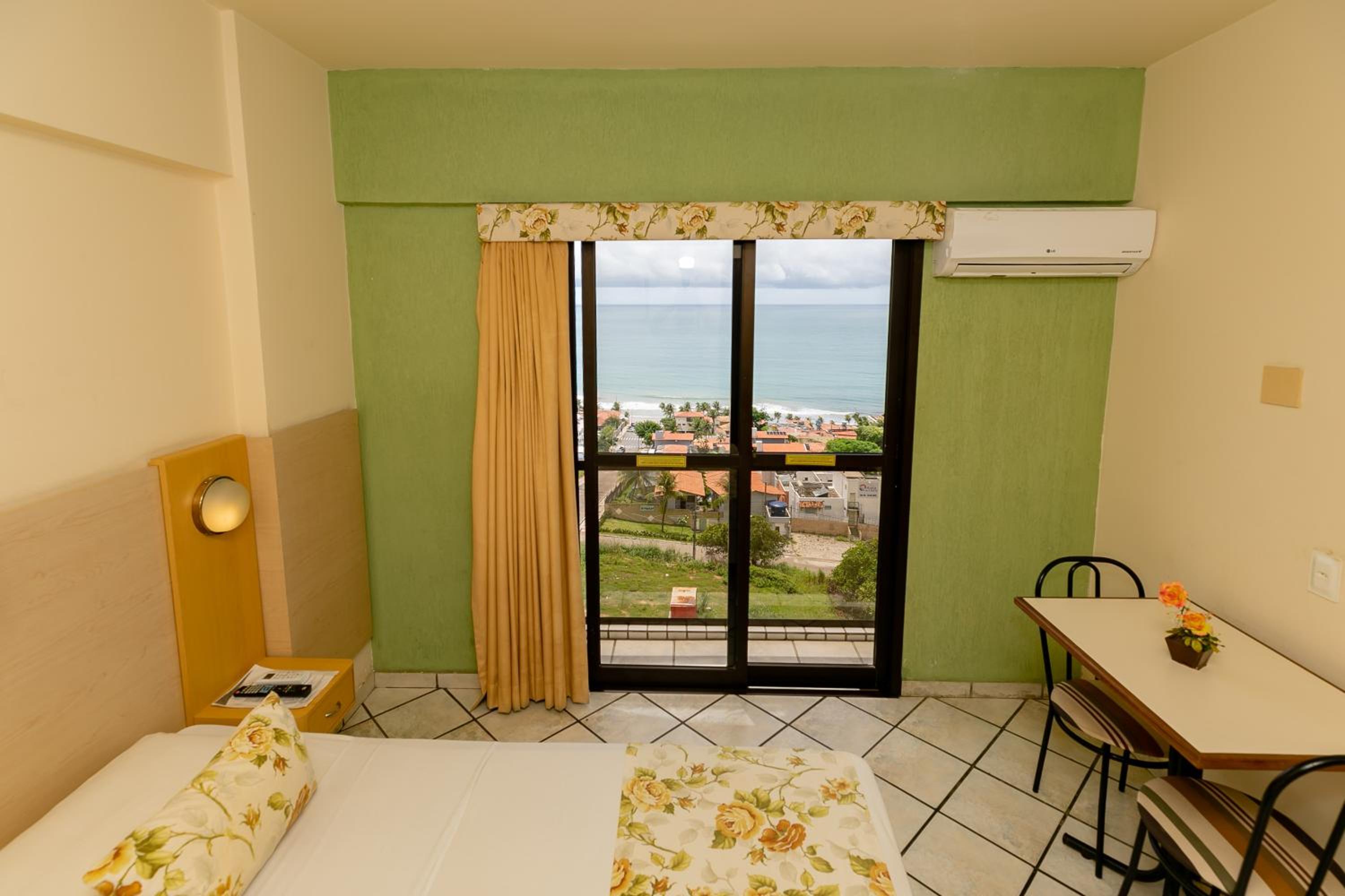 Deluxe Double Room with Sea View photo 2