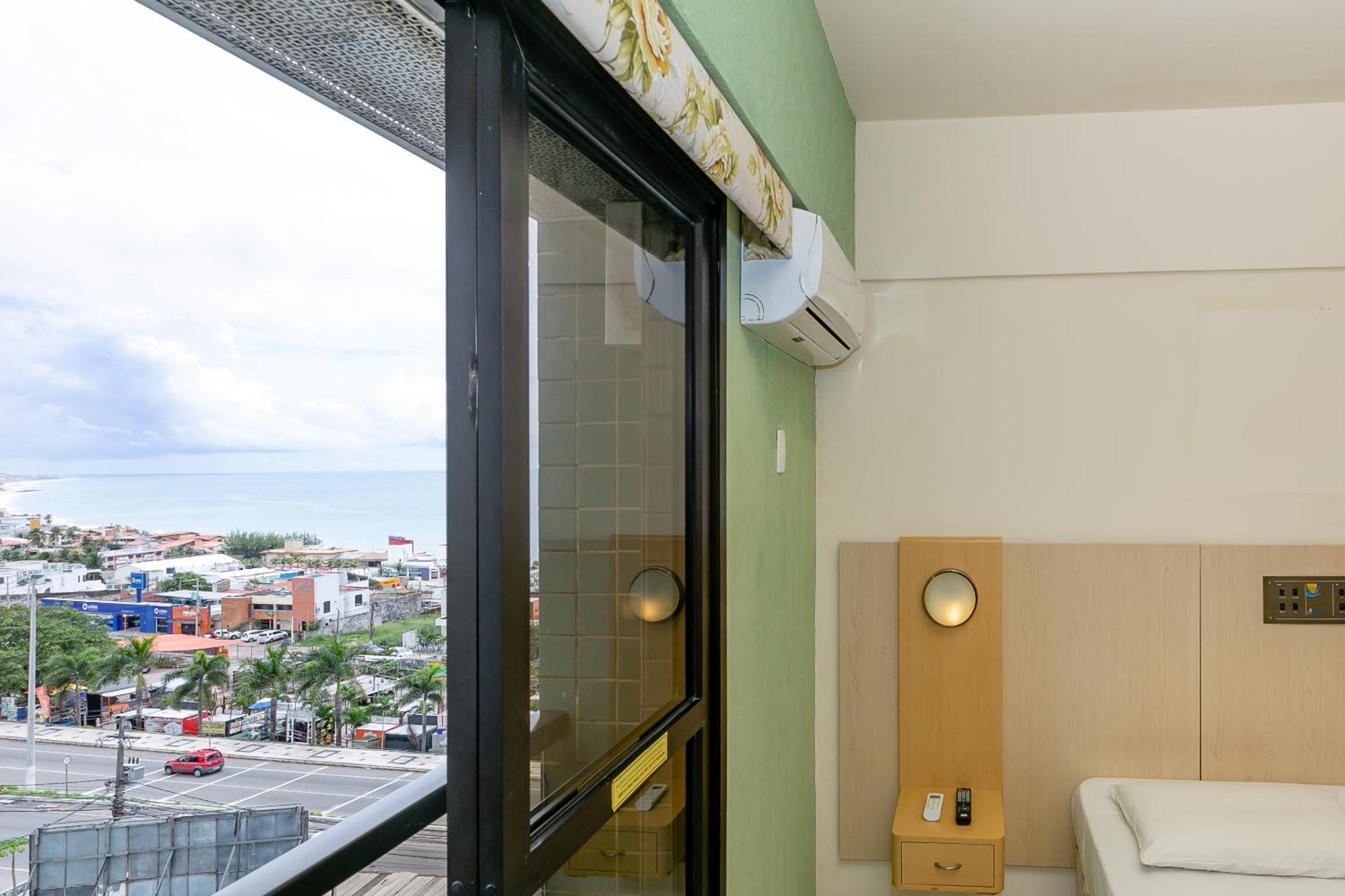 Deluxe Double Room with Side Sea View photo 3