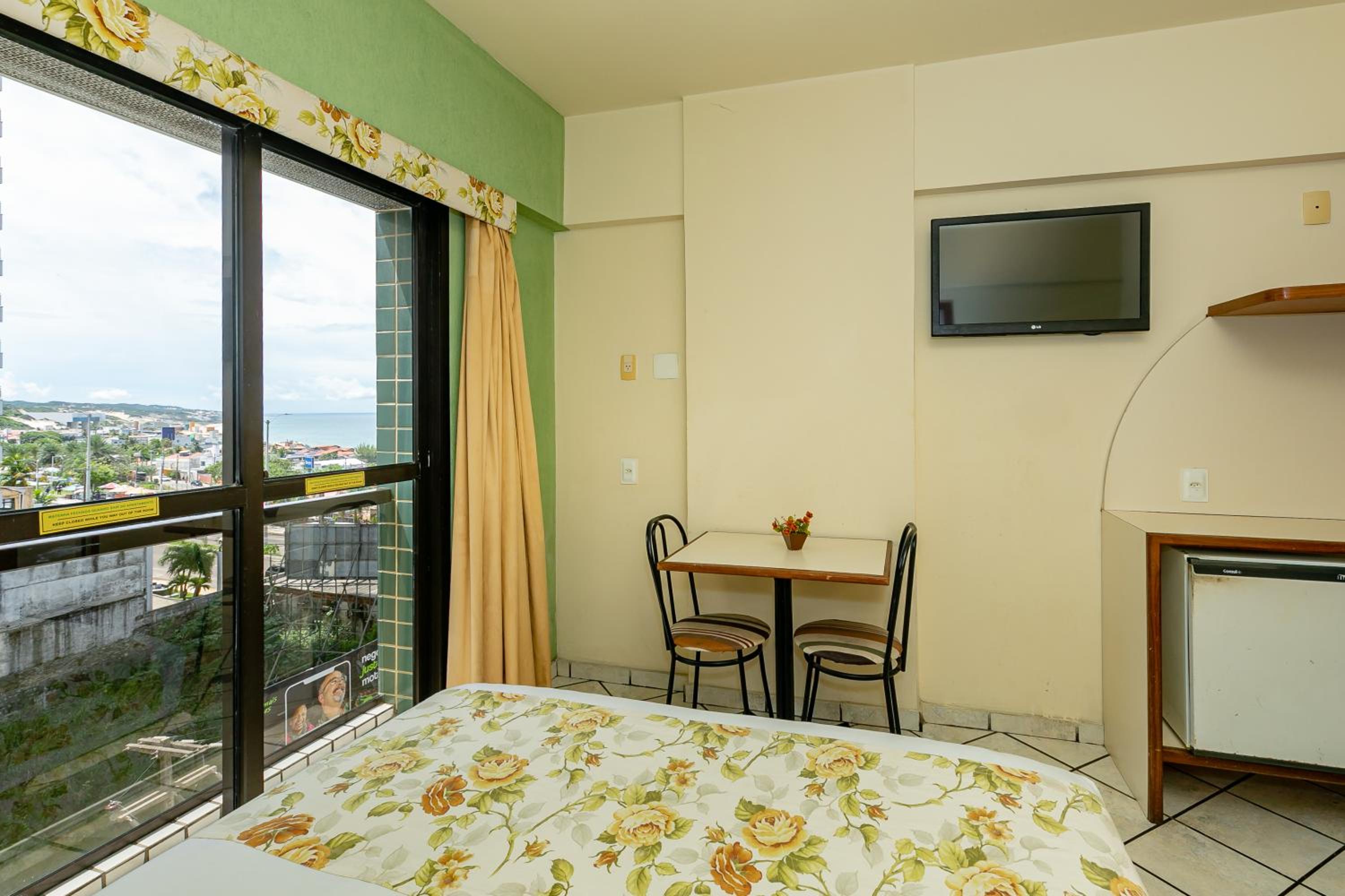 Deluxe Double Room with Side Sea View photo 2