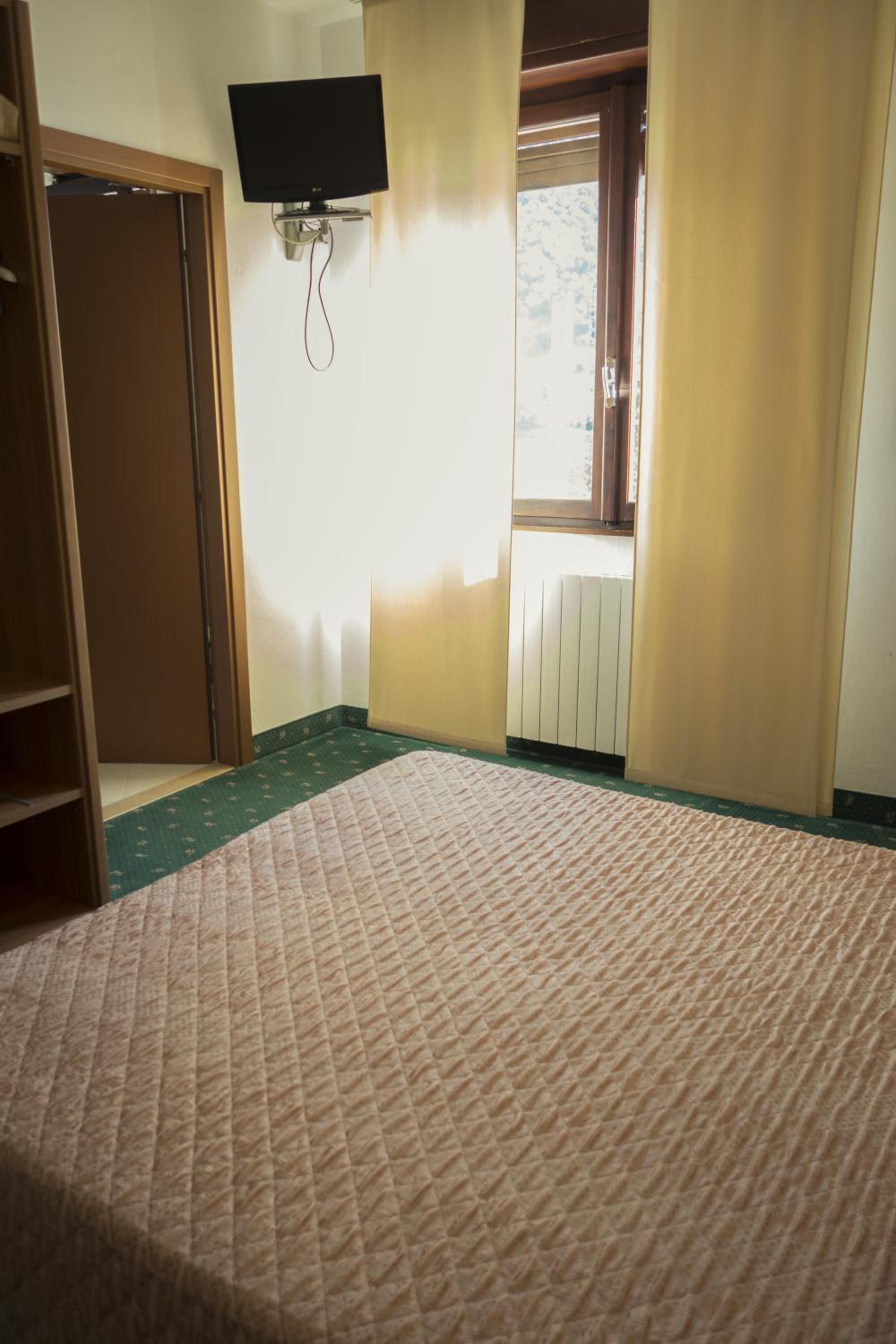 Triple Room with Mountain View photo 3