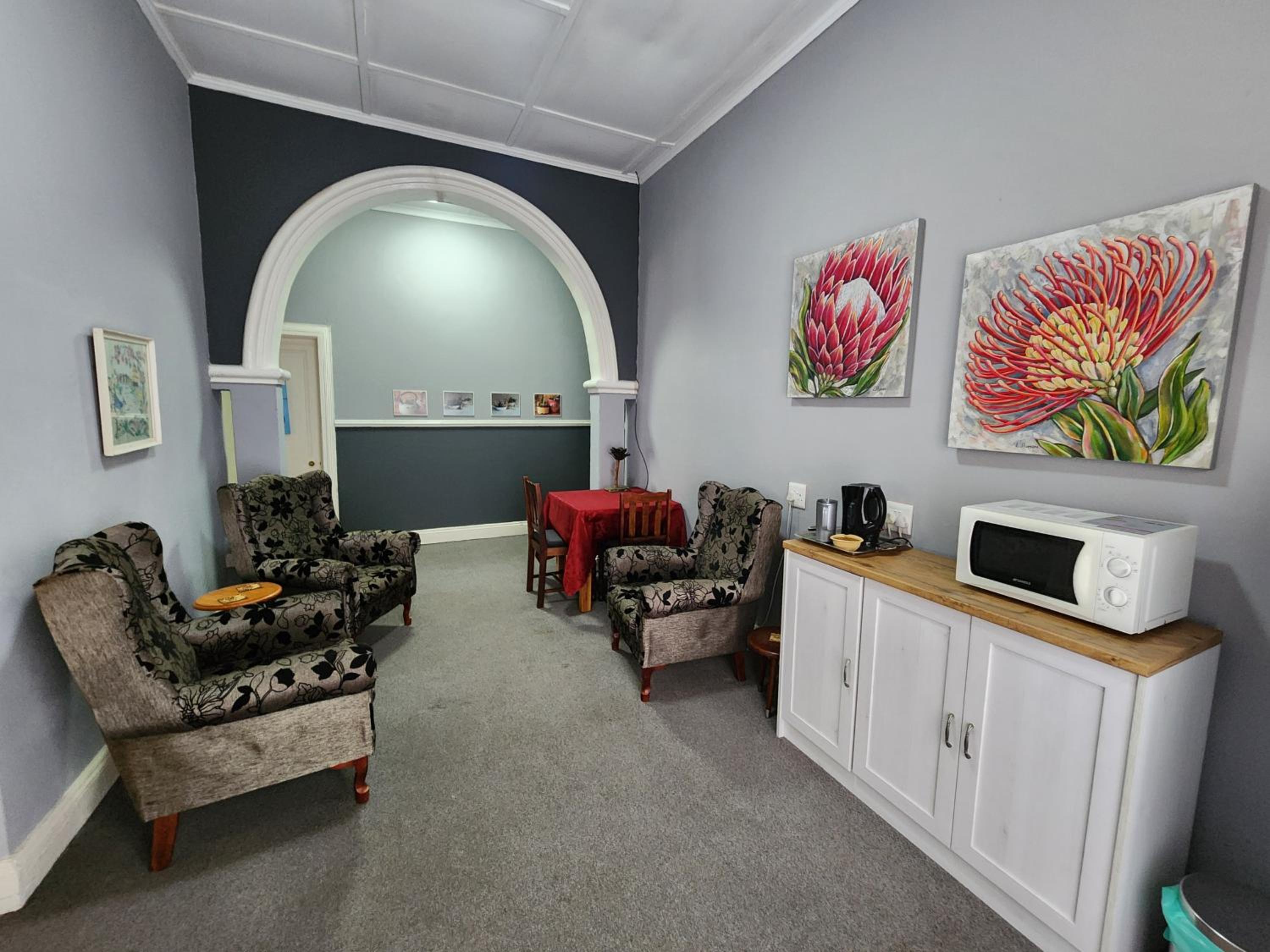 Family Room - Photo 17
