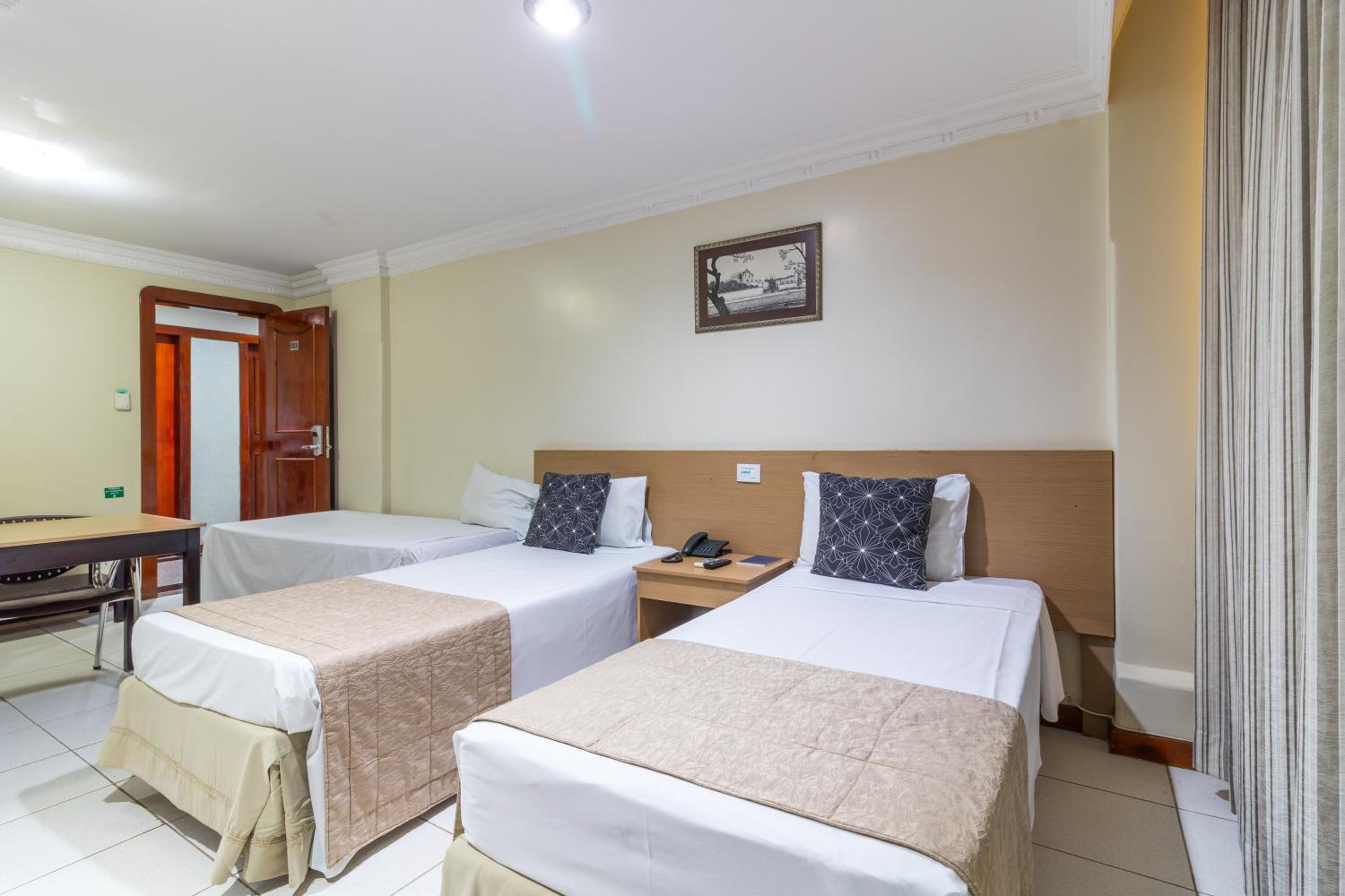 Basic Triple Room