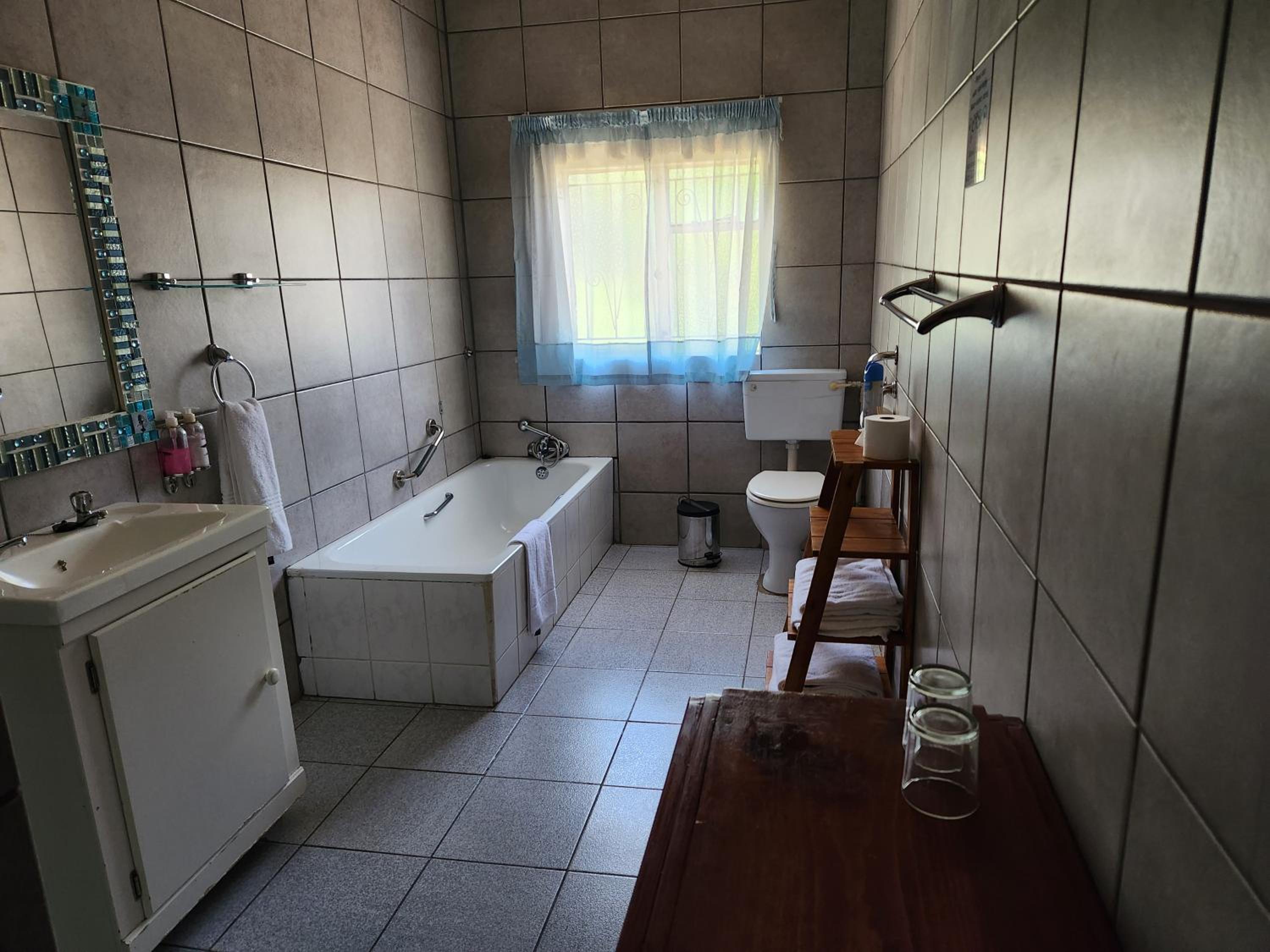 Family Room - Photo 20