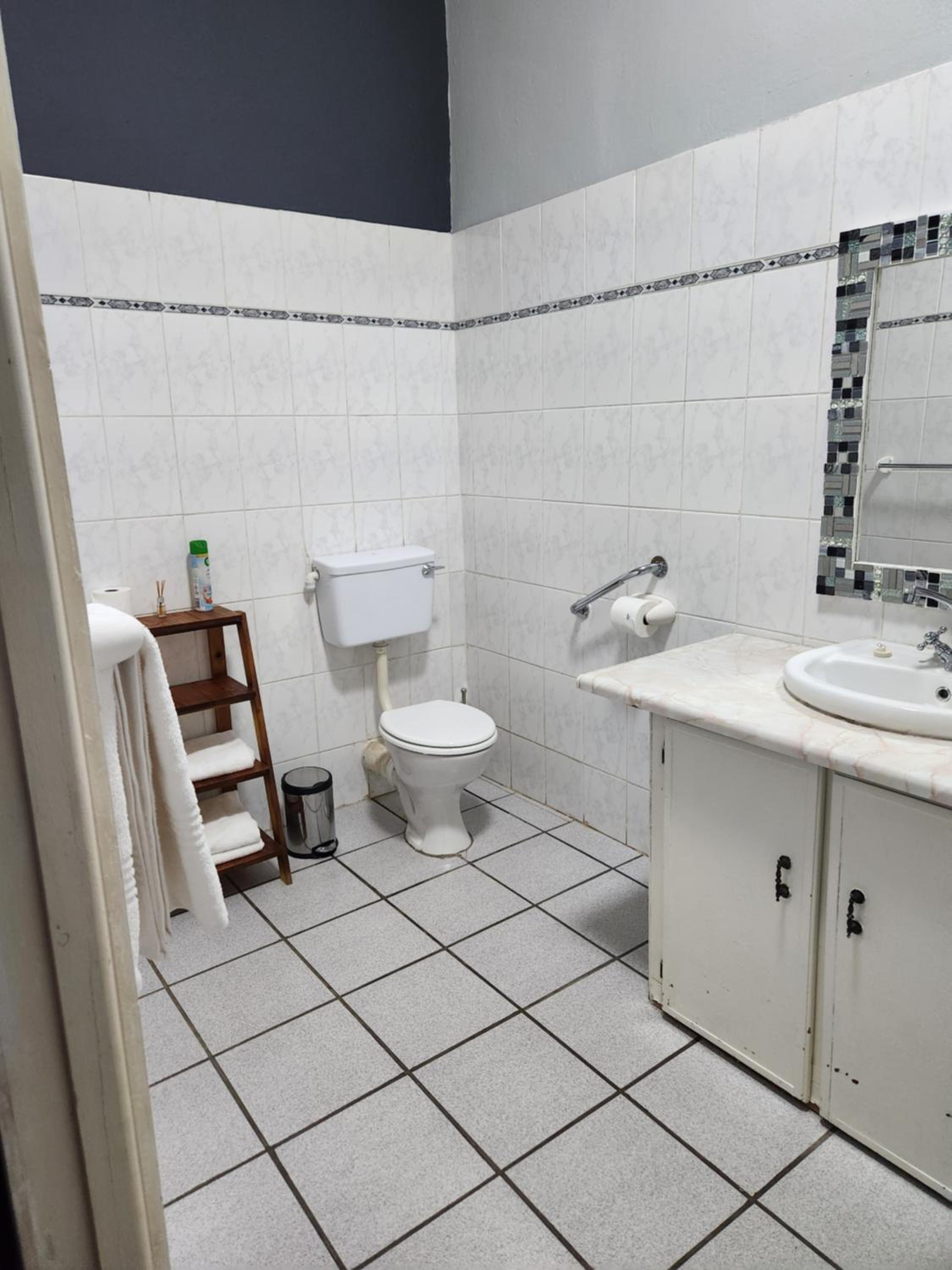 Basic Triple Room - Photo 16