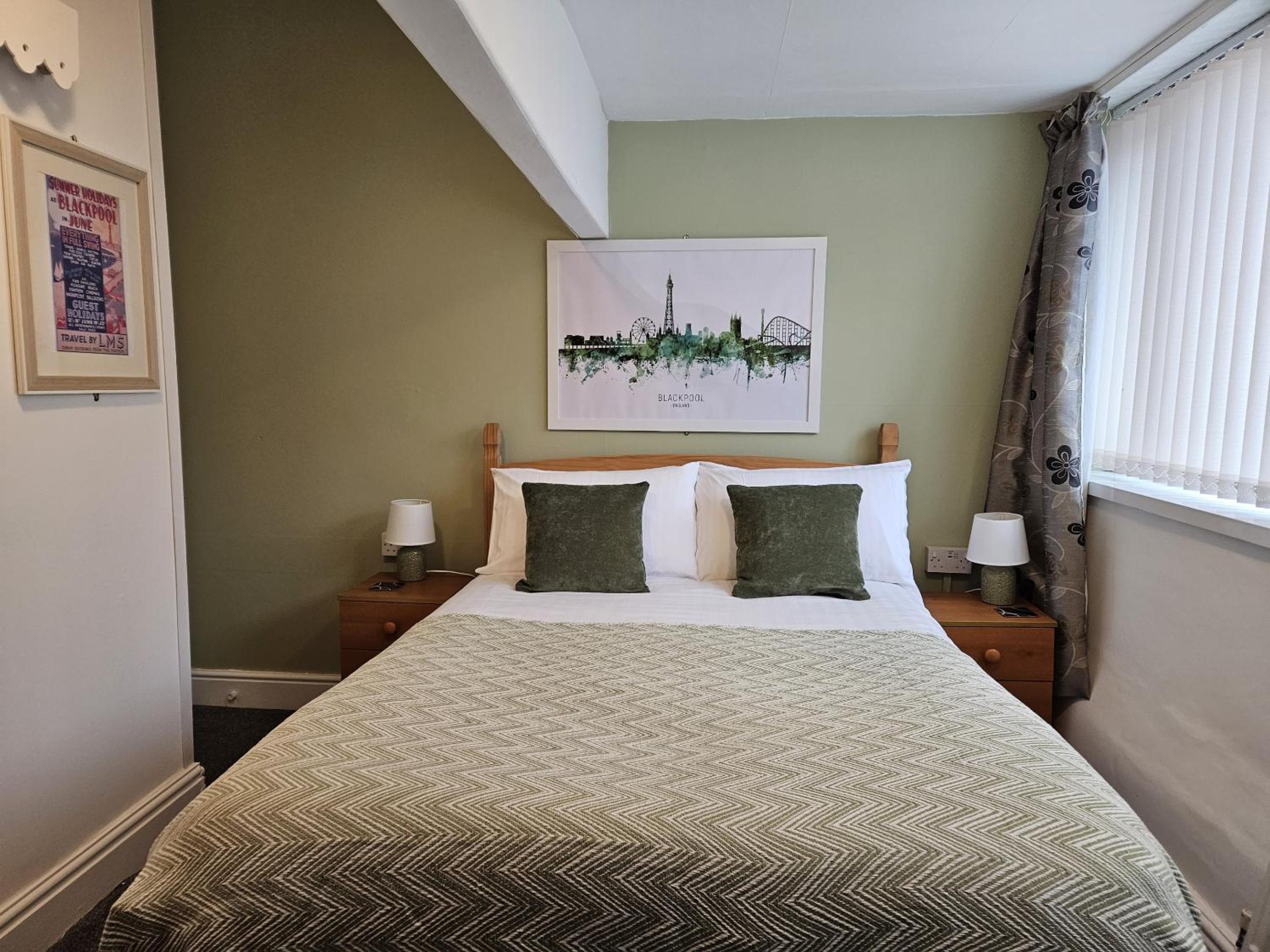 Double Room with Private Bathroom