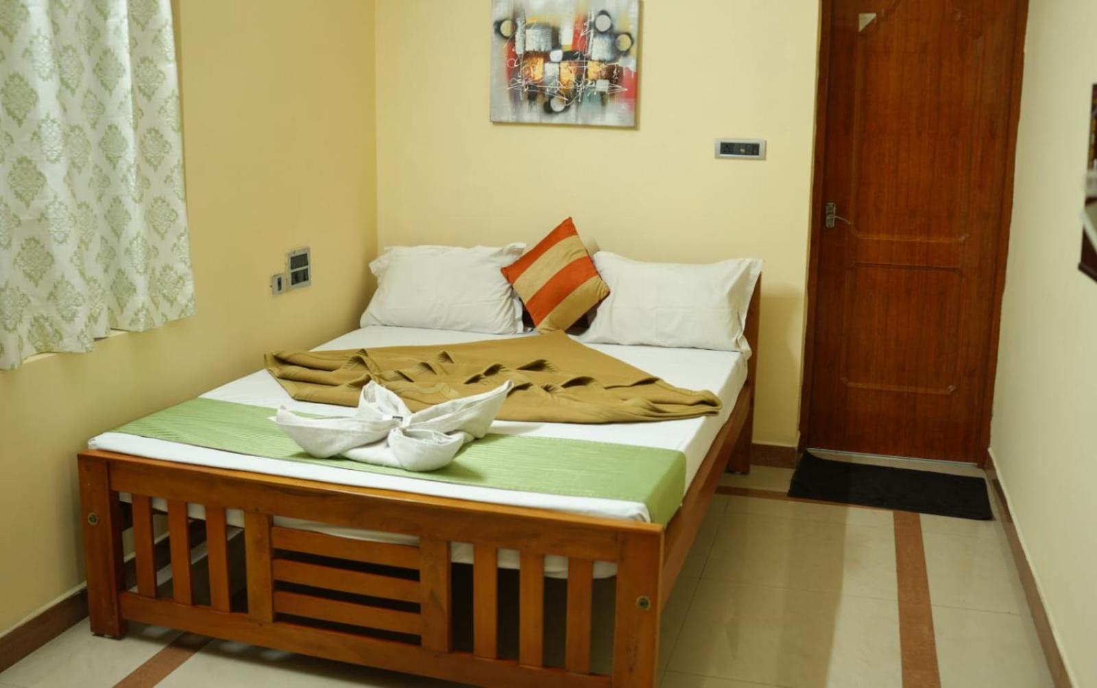 Standard Double Room With Fan photo 1