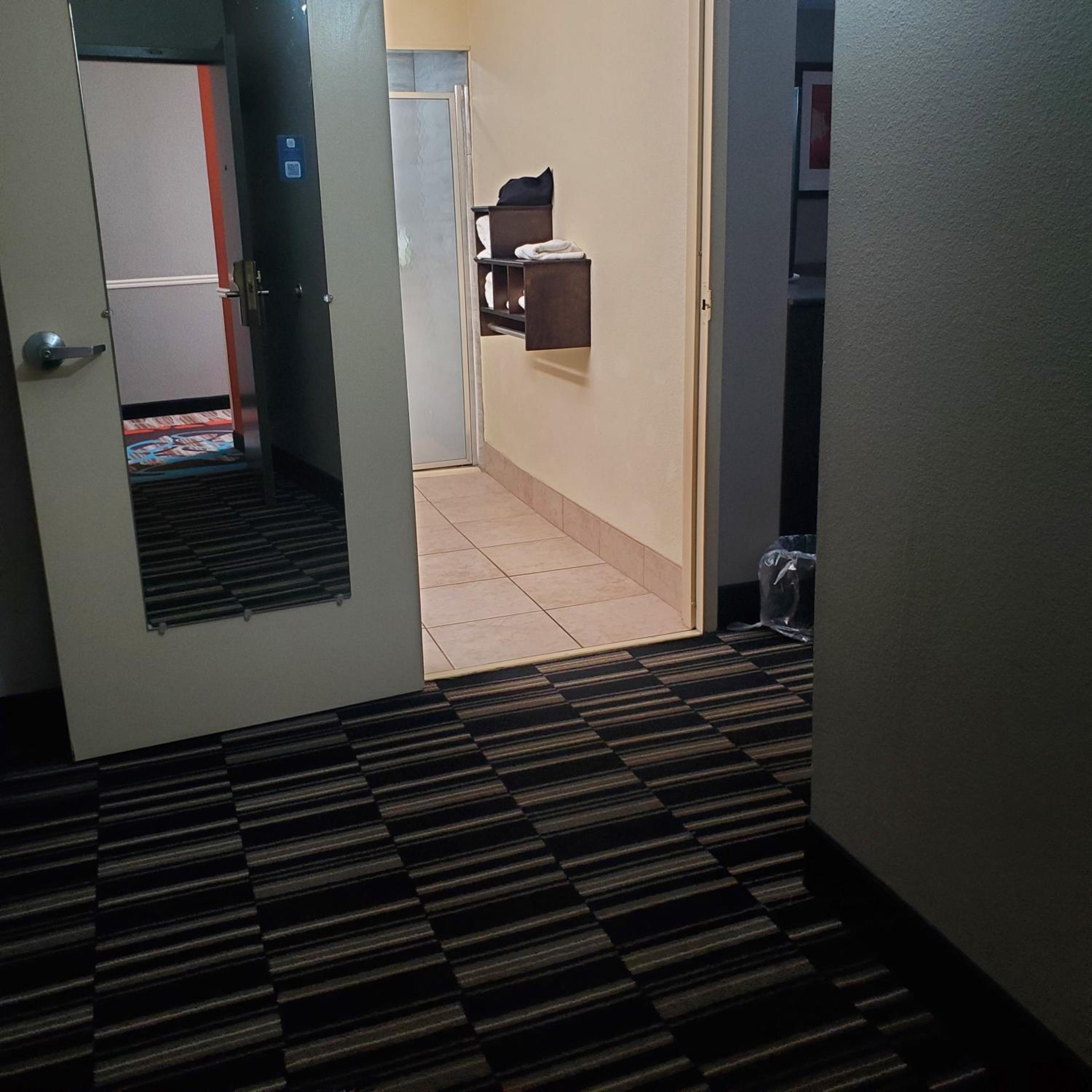King Room - Disability Access - Photo 1