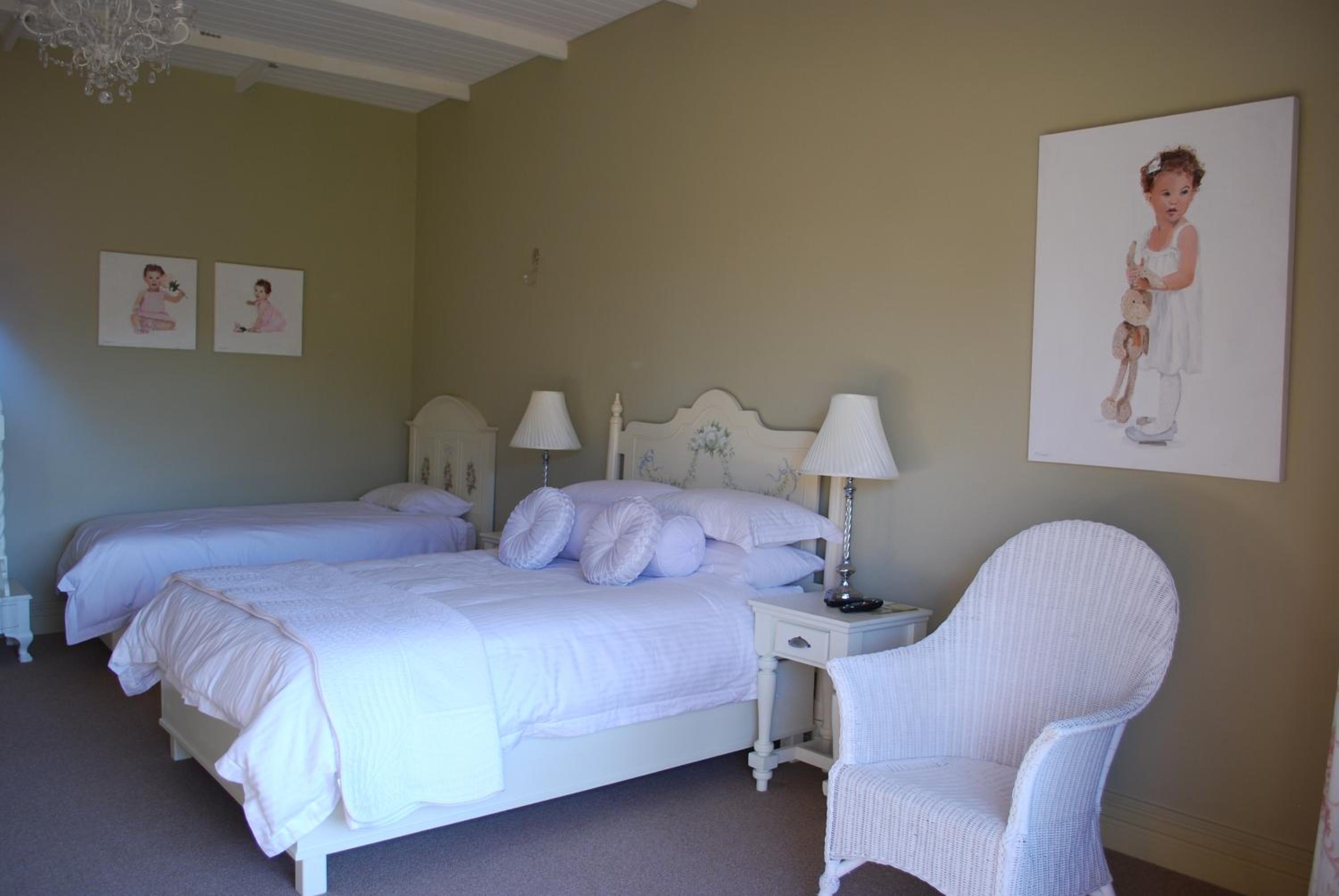 Family Room - Photo 11