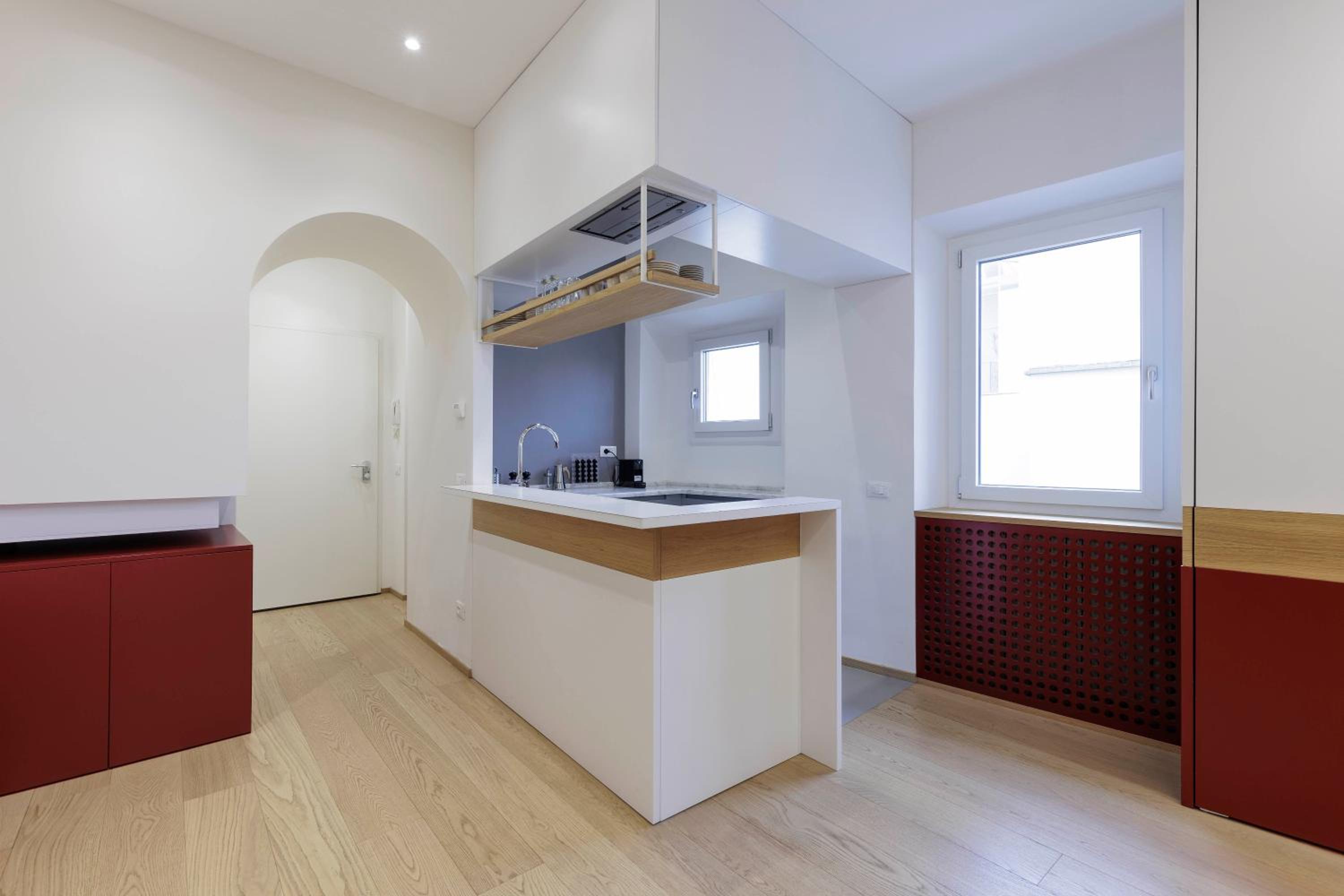 One-Bedroom Apartment photo 2