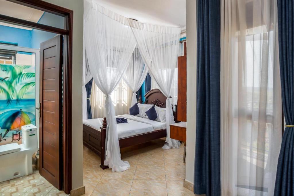 Suite with Balcony photo 2