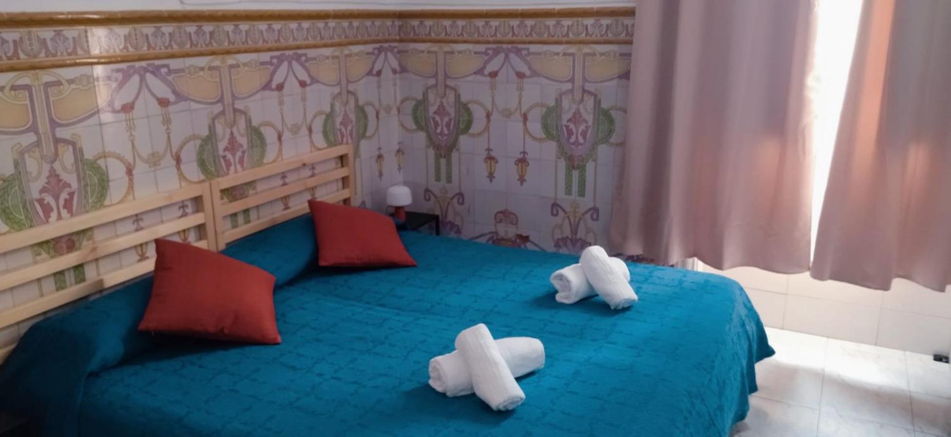 Habitación Doble con Baño Privado