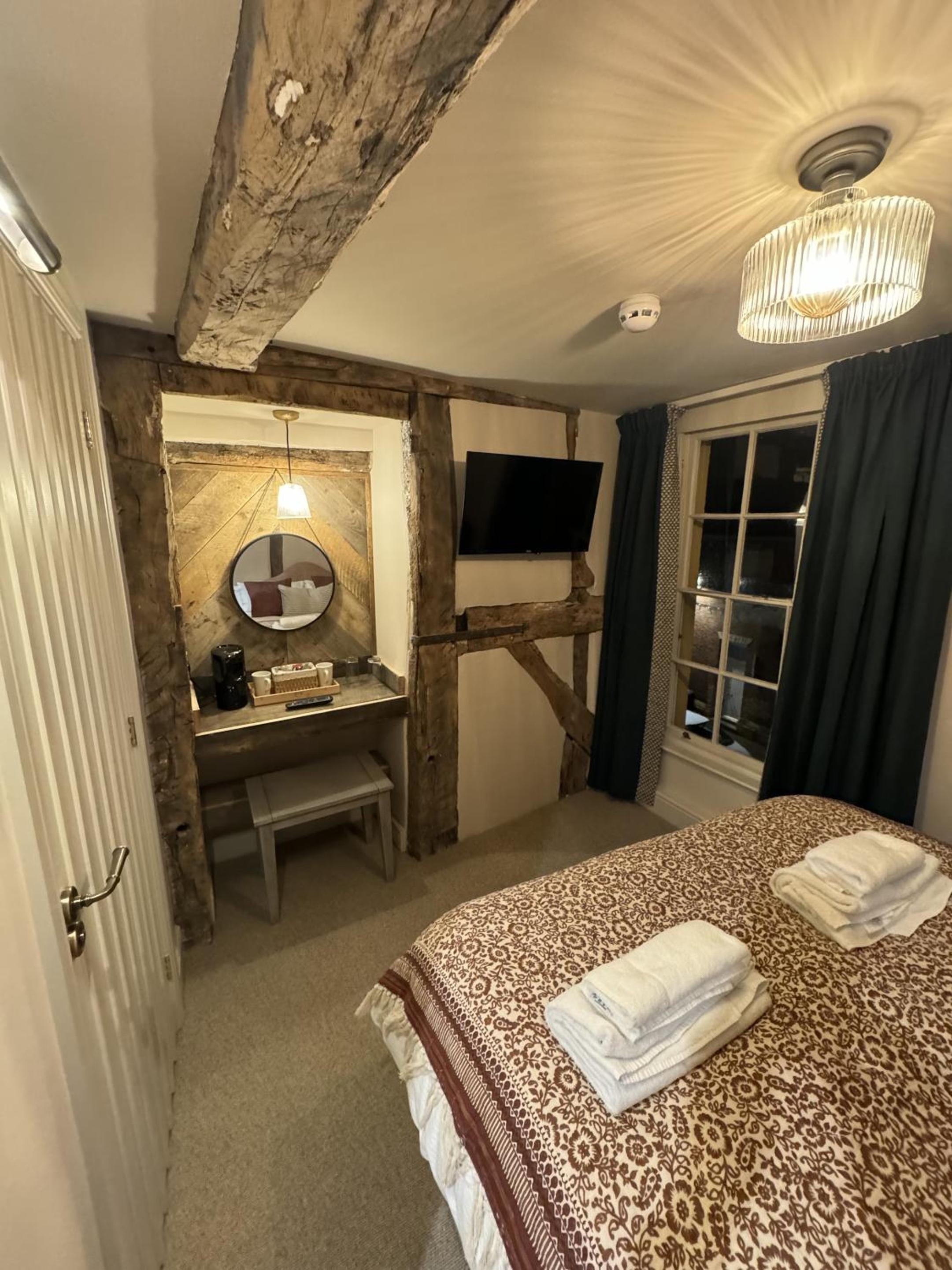Deluxe Double Room with Shower photo 1