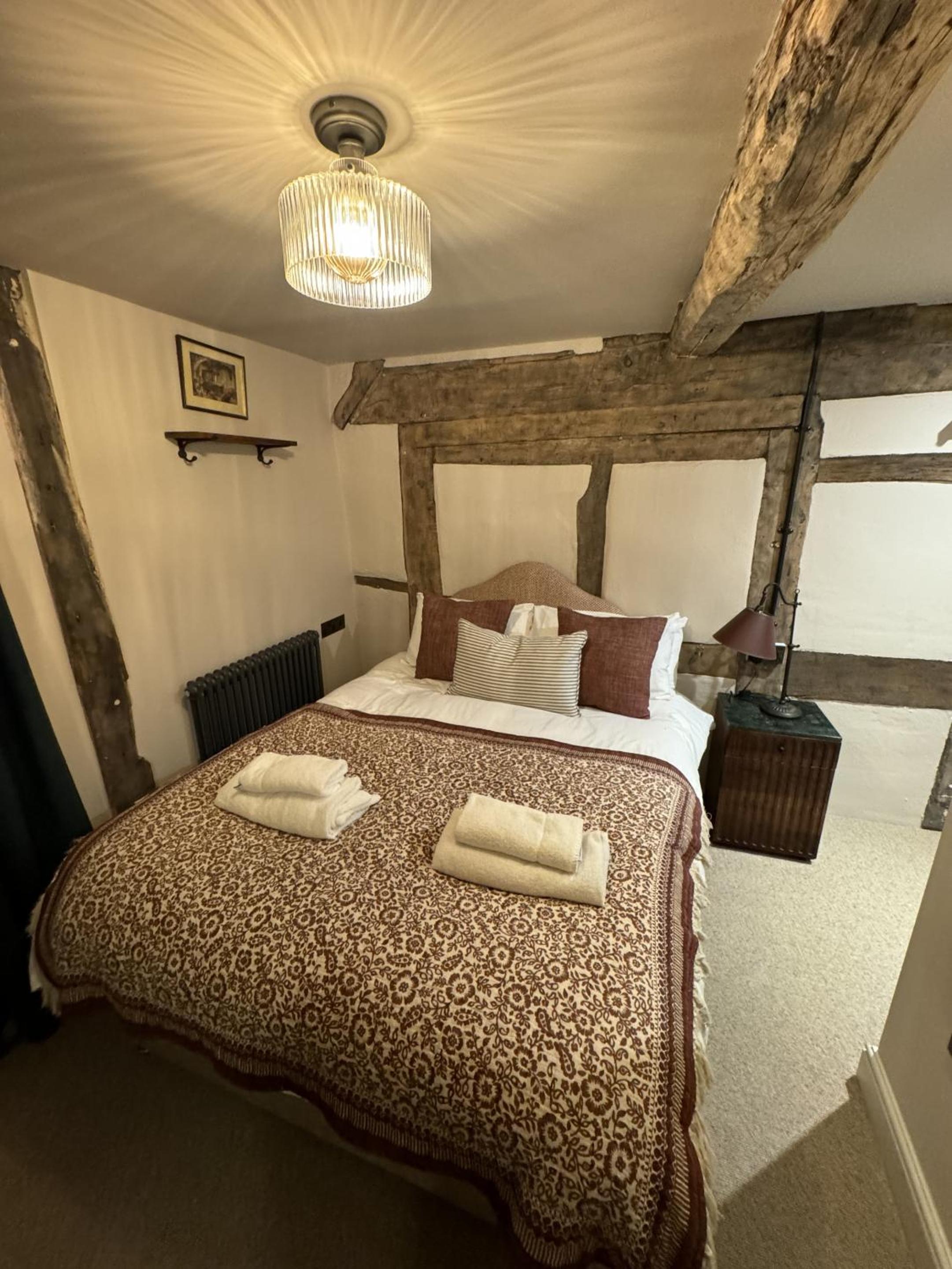 Deluxe Double Room with Shower photo 2