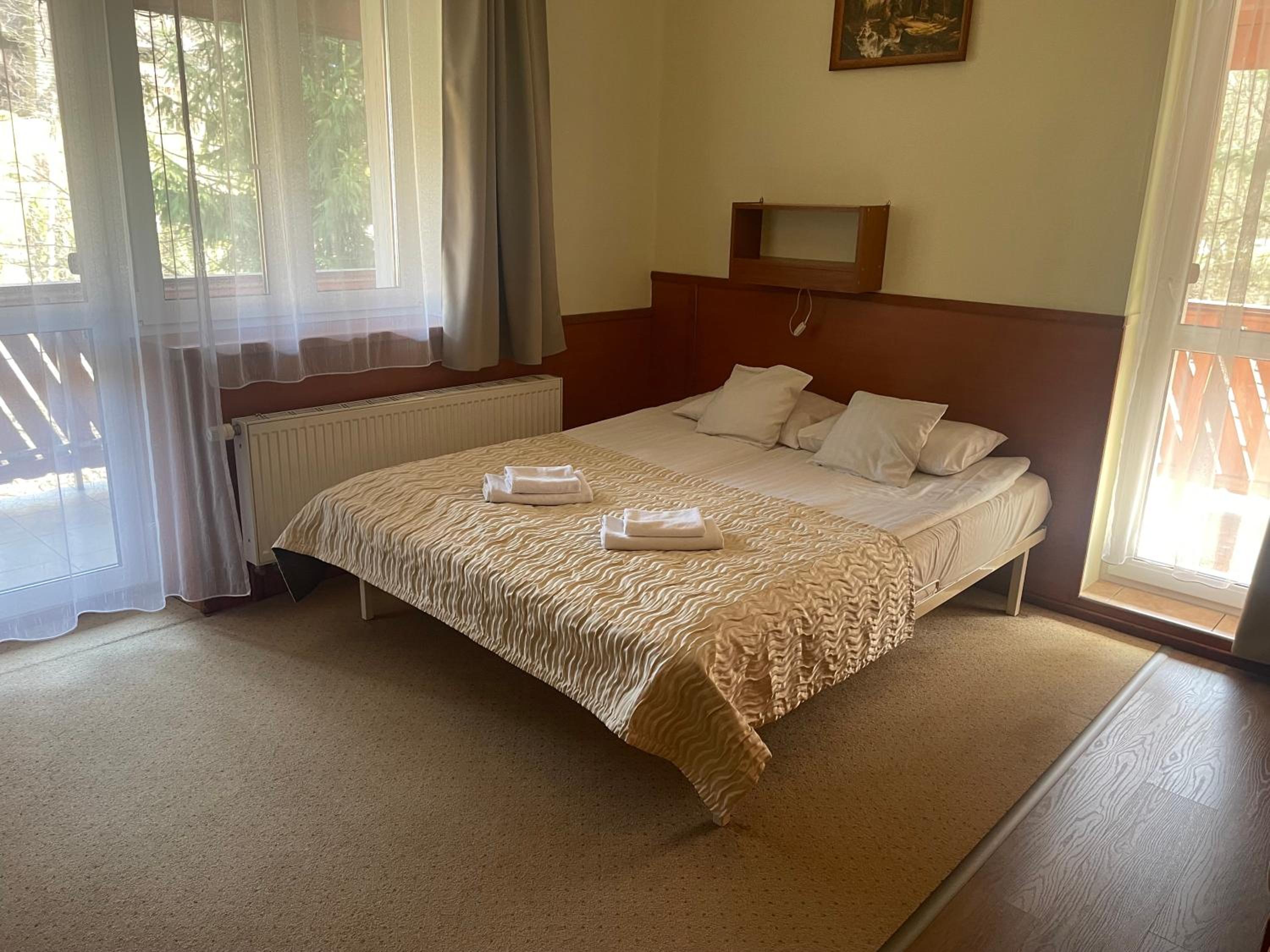 Studio Apartment photo 3