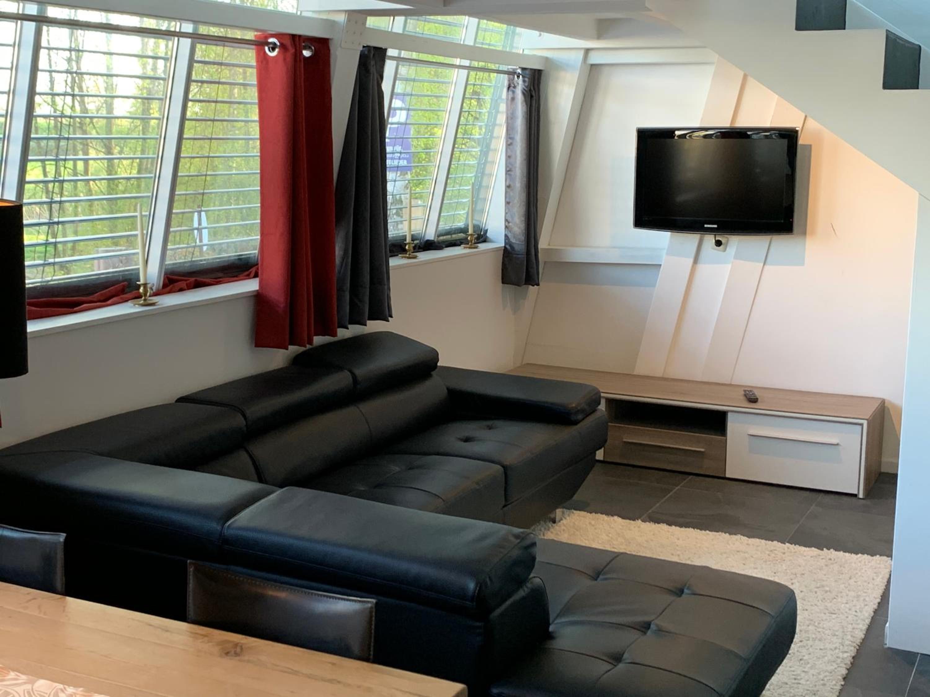 Two-Bedroom Loft Apartment photo 1