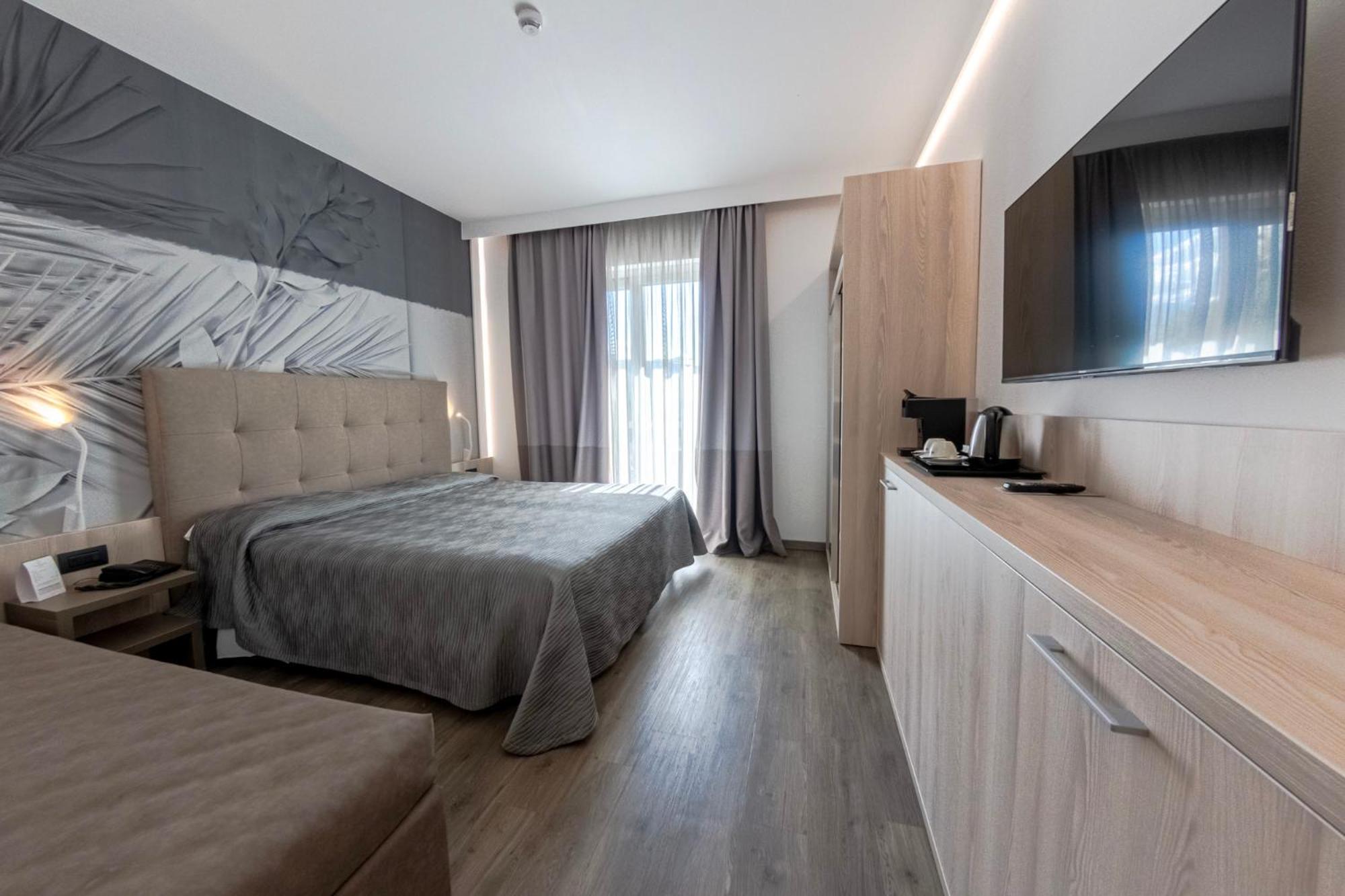 Superior Triple Room - Photo 4