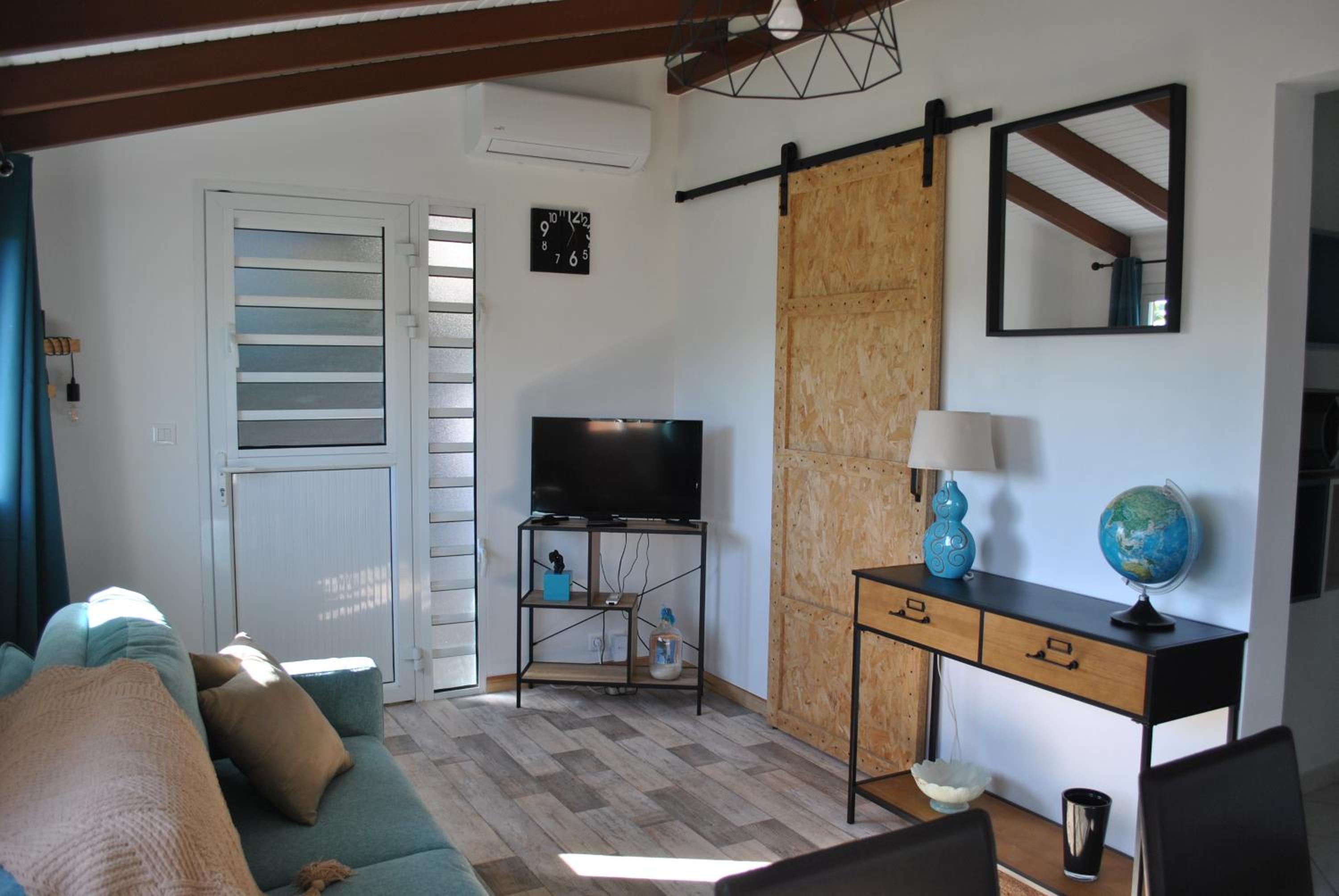Apartment - Ground Floor photo 1
