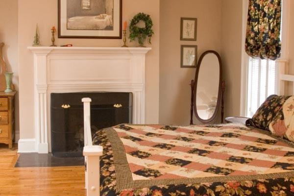 Deluxe Queen Room photo 3